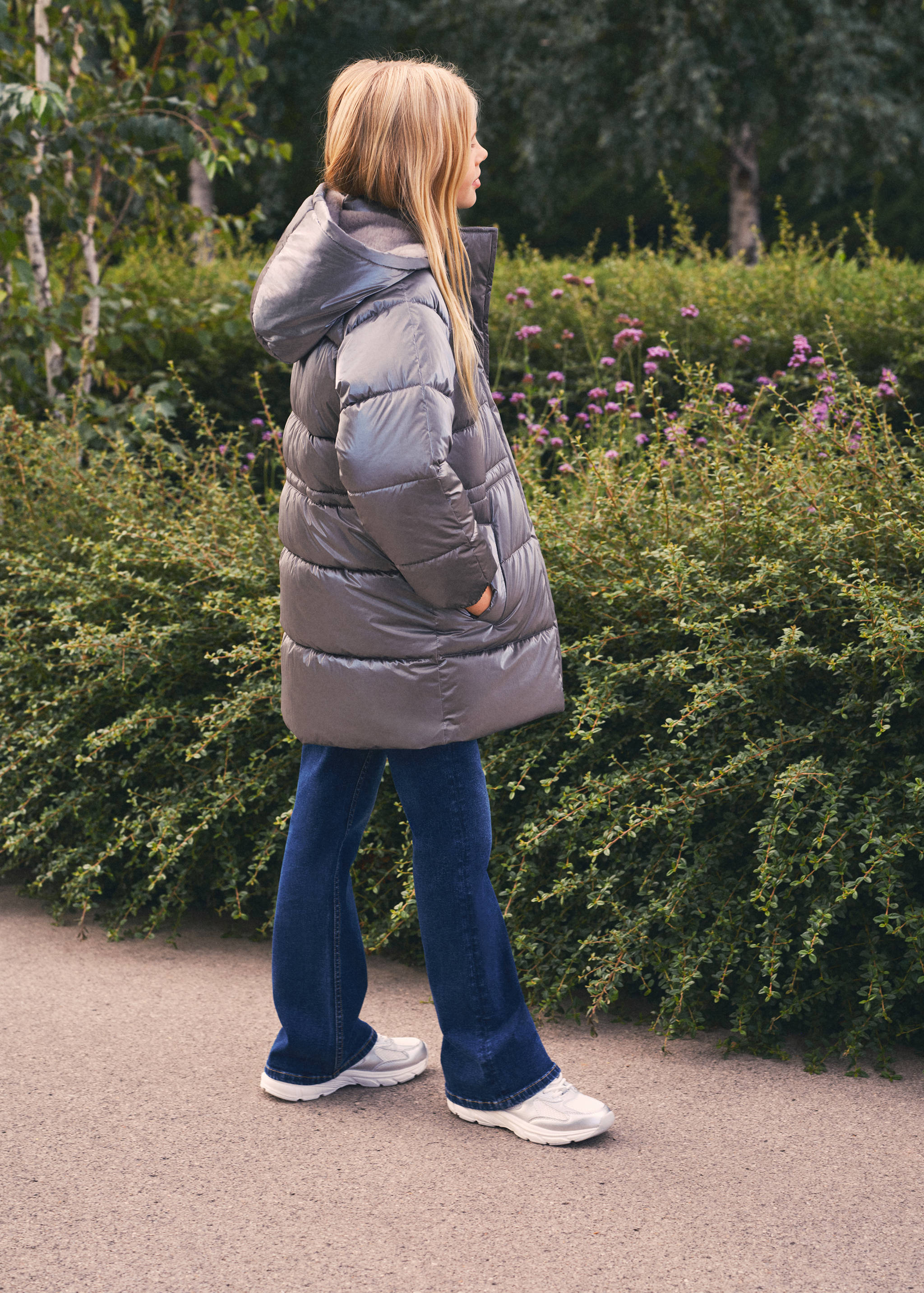 Buttons flare jeans - Details of the article 6