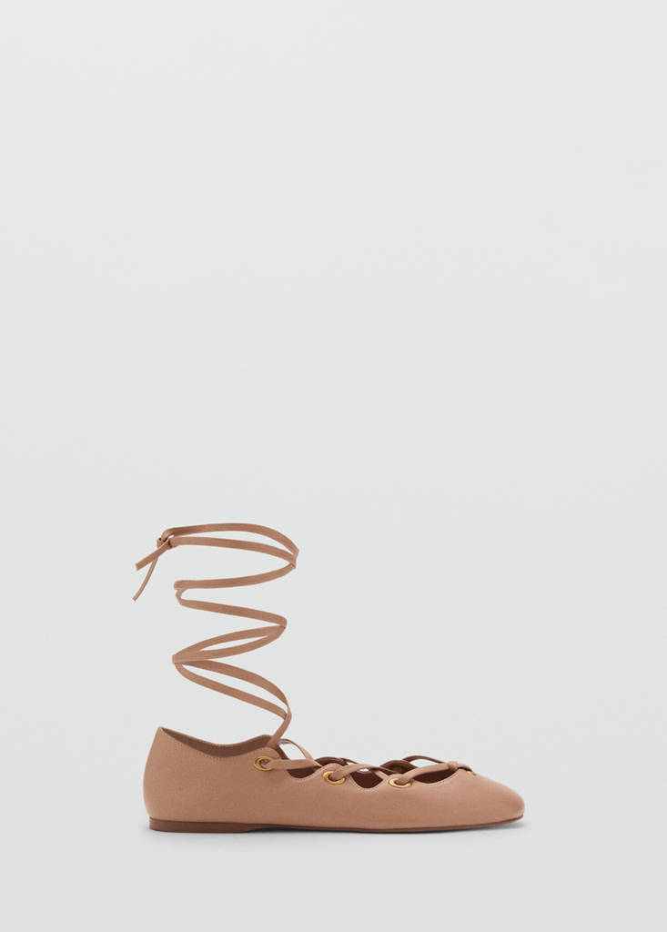 Leather ballet flats with crossed straps — Nude