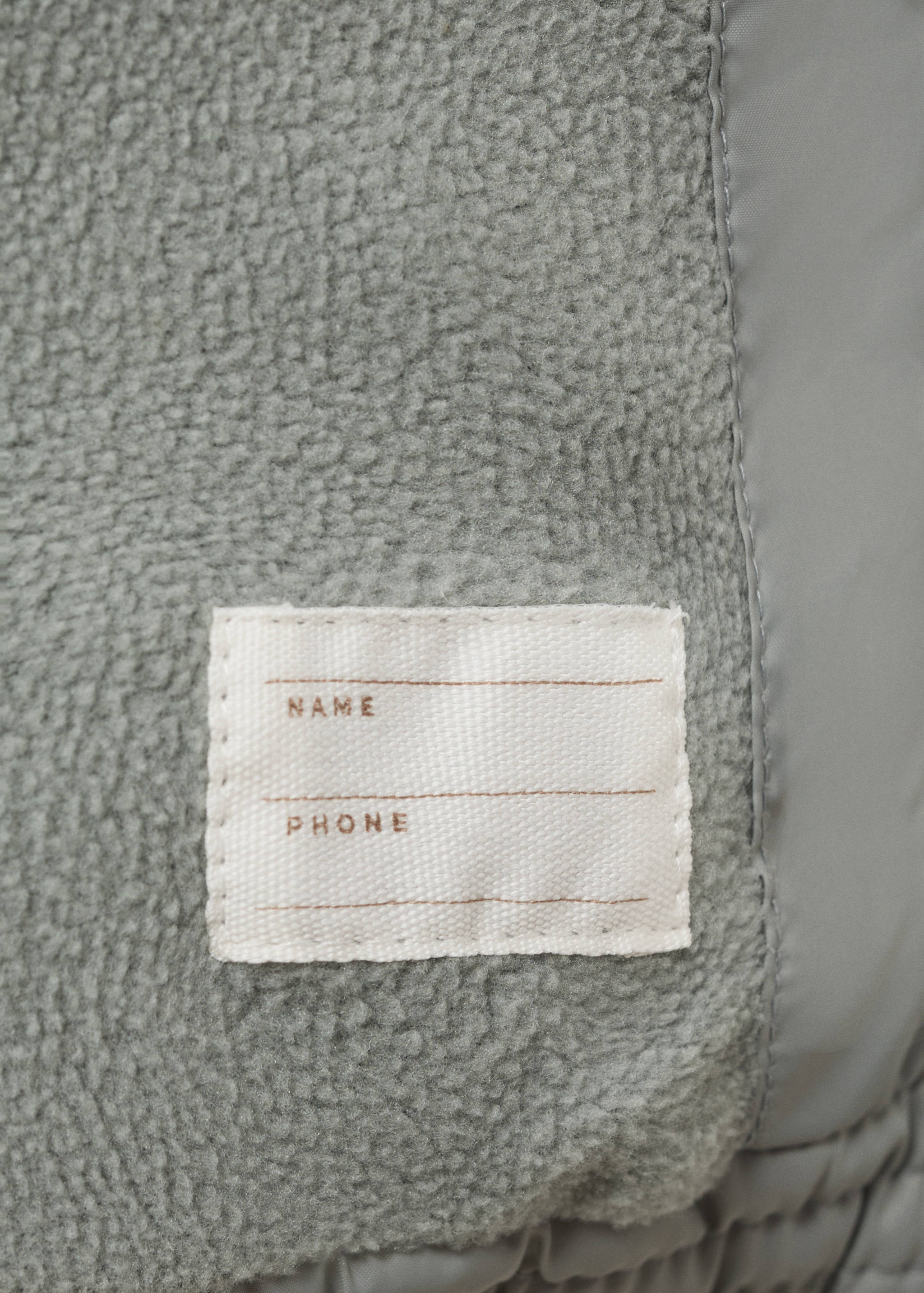 Quilted gilet with hood - Details of the article 8