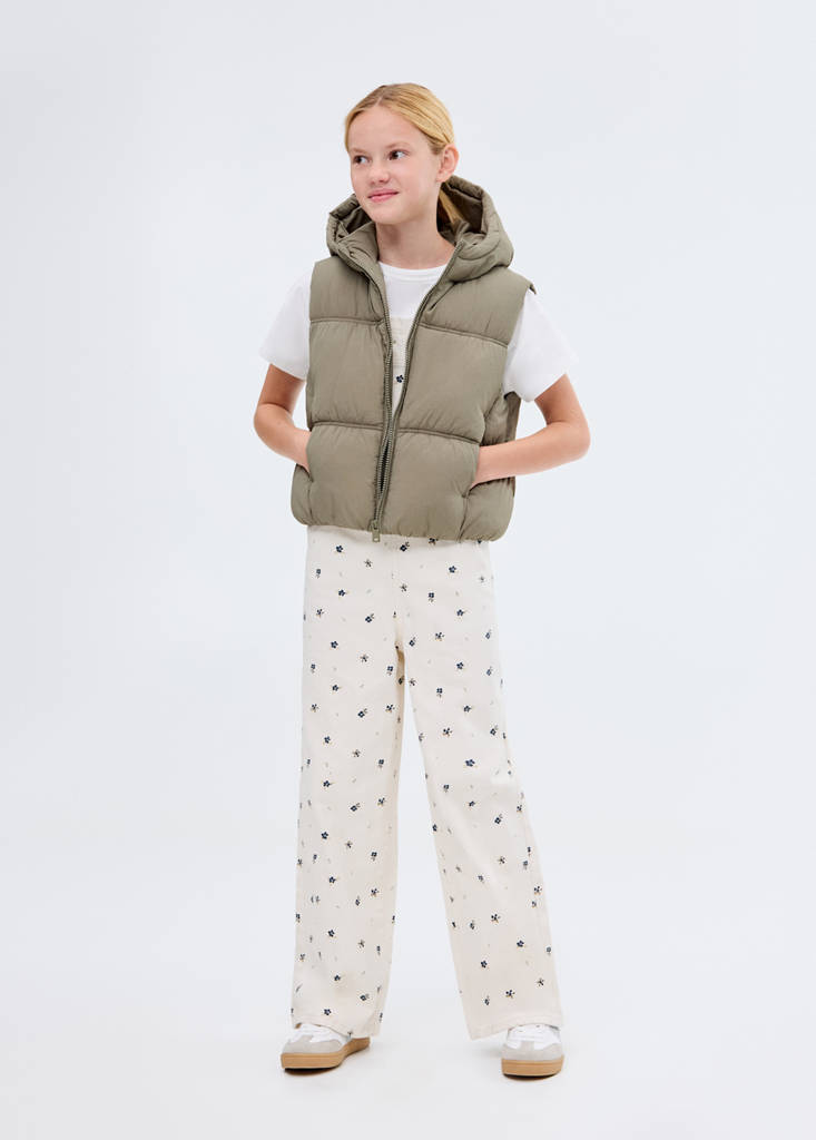 Quilted gilet with hood — Khaki