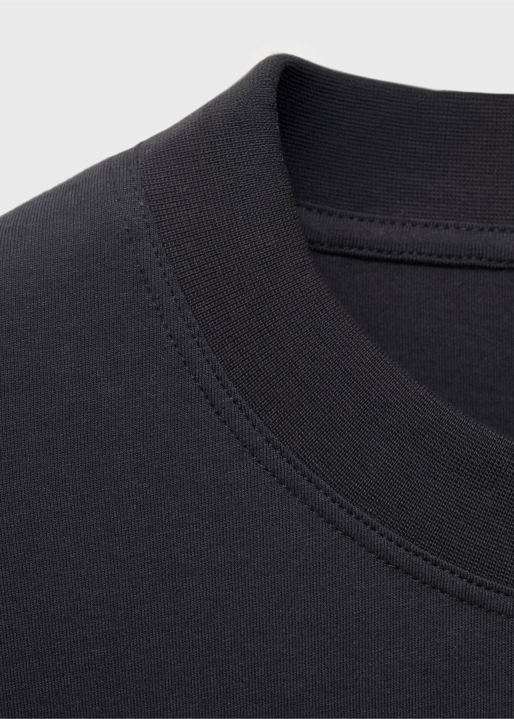 T-shirt 100% cotton boxy fit pocket - Details of the article 8, Black. Ref: 17032900-00.