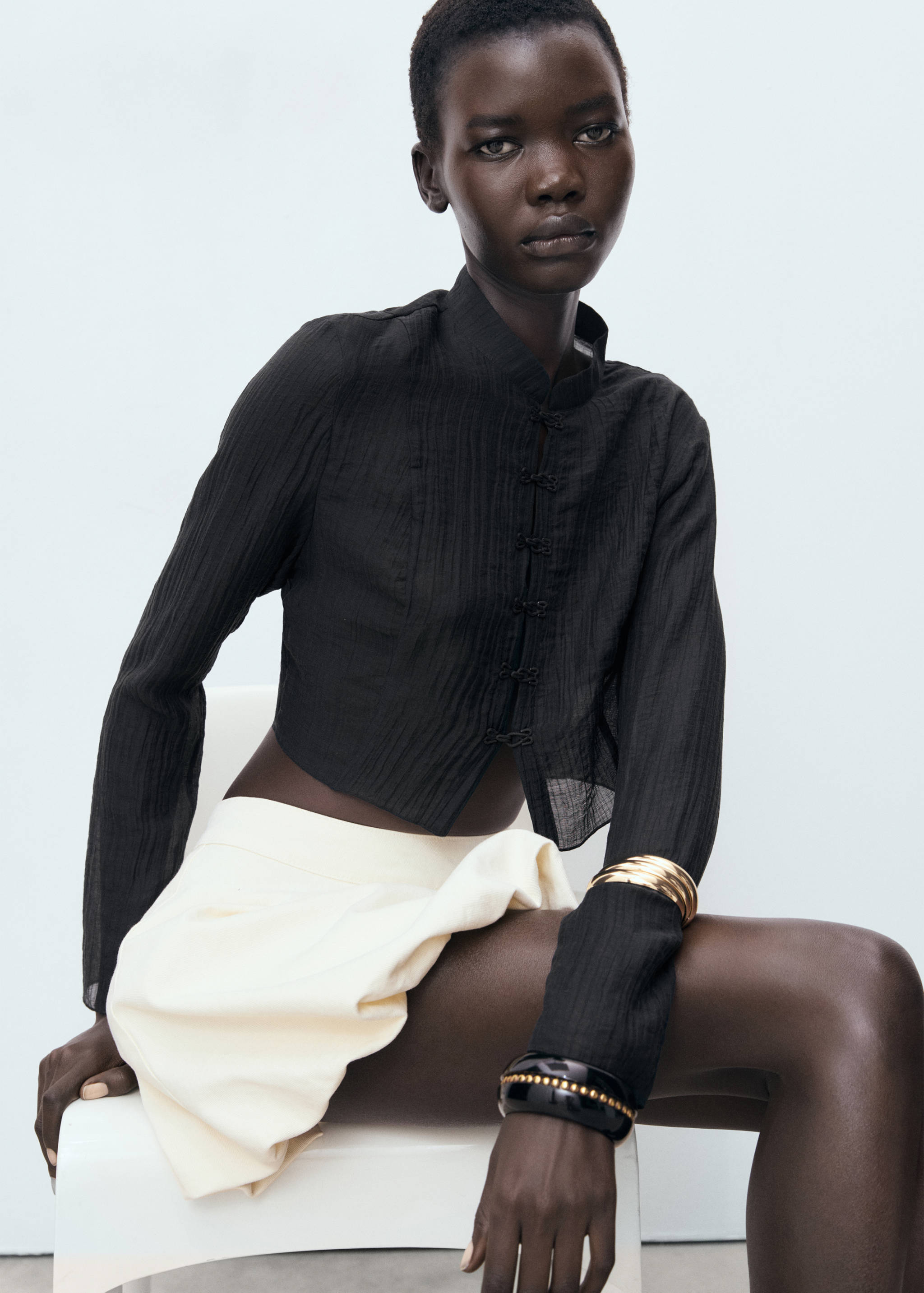 Lyocell blouse with toggles - Details of the article 2