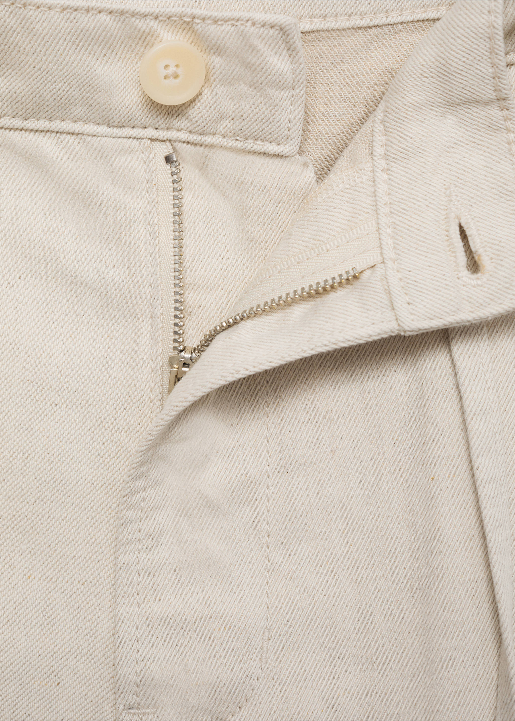 Linen-blend bermuda shorts with drawstring - Details of the article 8, Ecru. Ref: 17032906-00.
