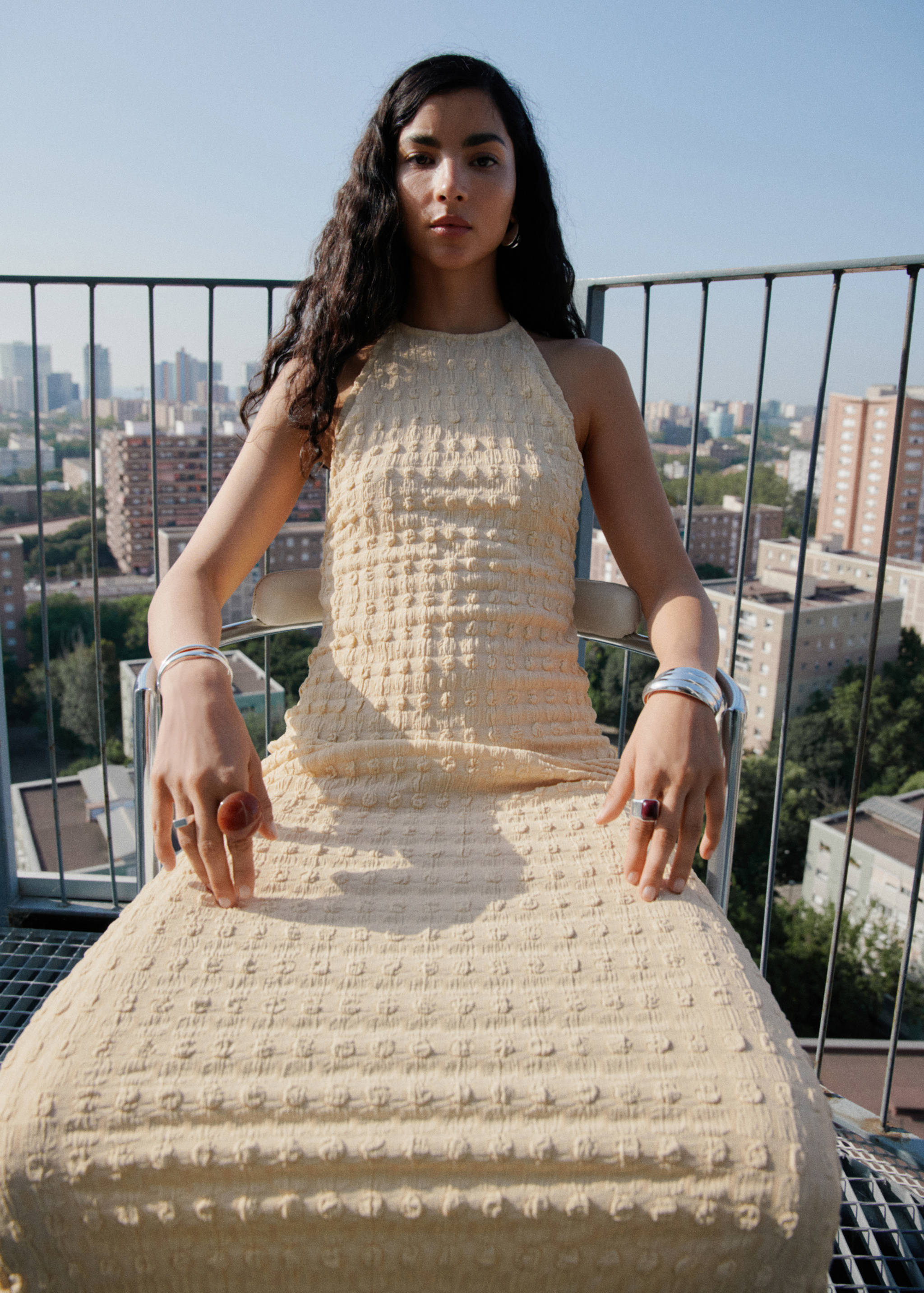 Halter-neck crêpe dress - Medium plane