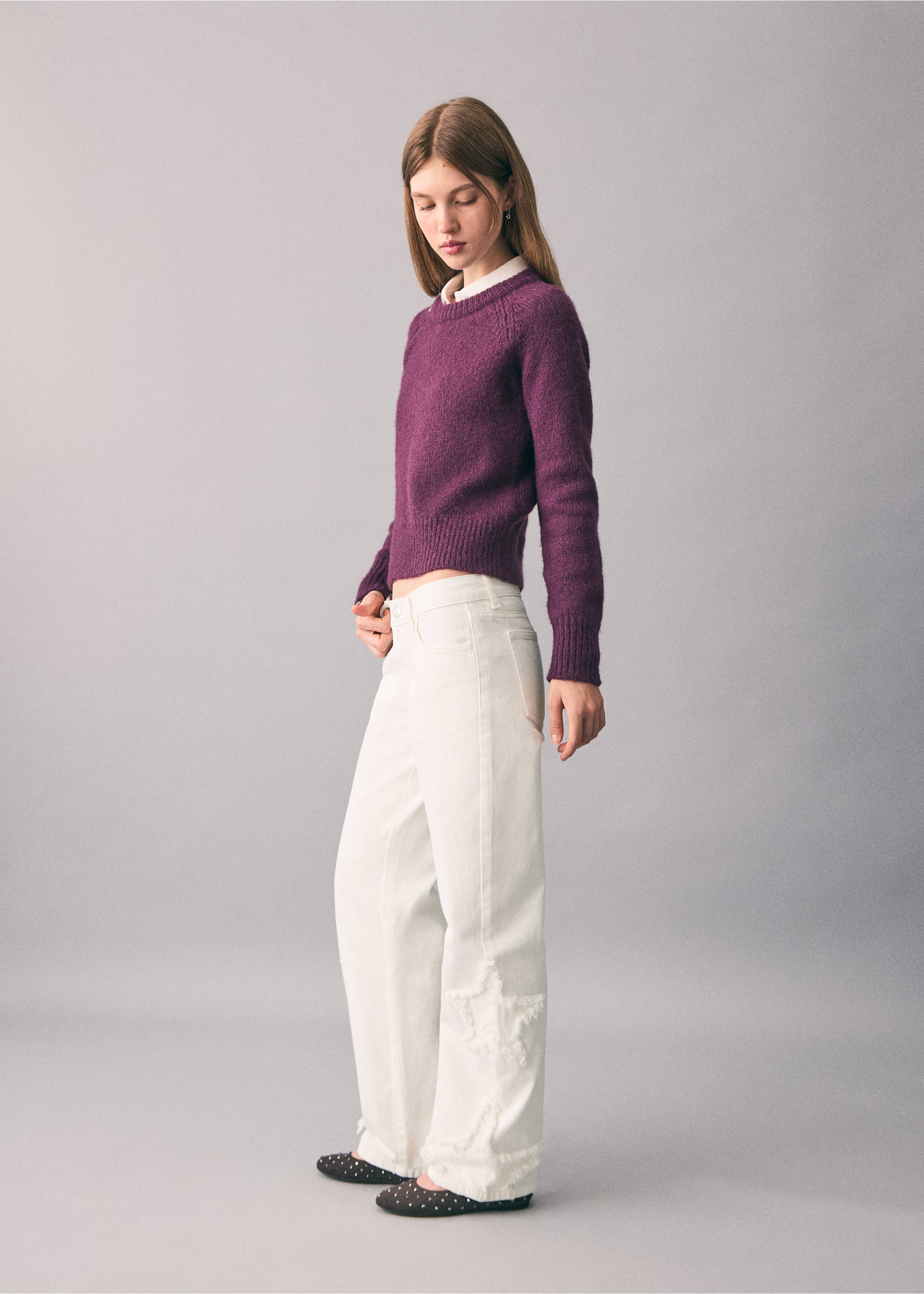 Straight-leg jeans with star embroidery - Details of the article 2, Off White. Ref: 17032913-00.