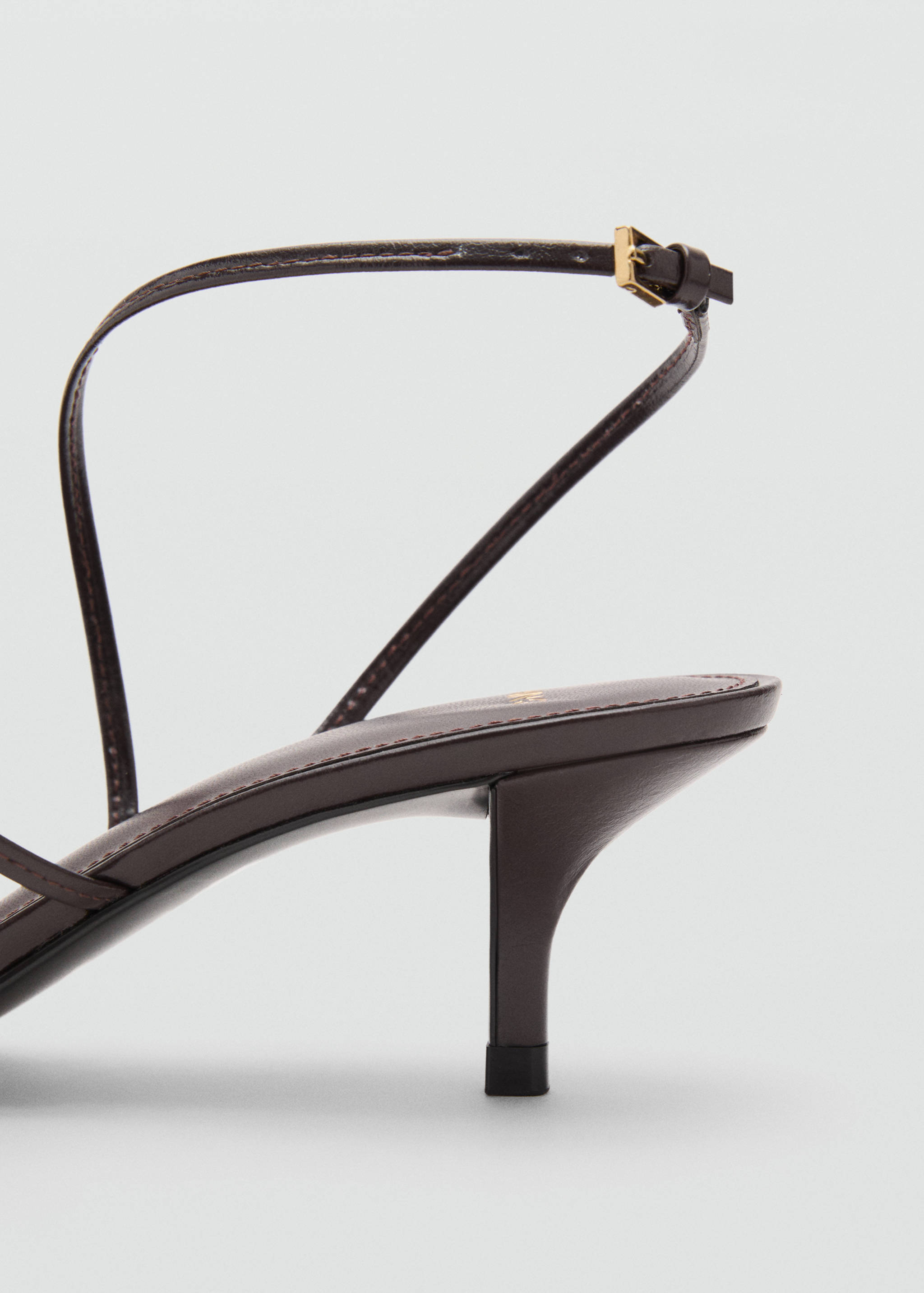 Kitten-heel sandals with buckle - Details of the article 1