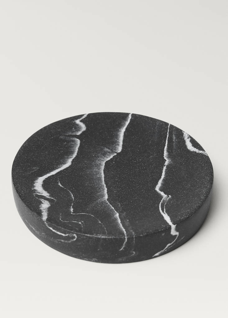 Marble-effect soap dish — Black