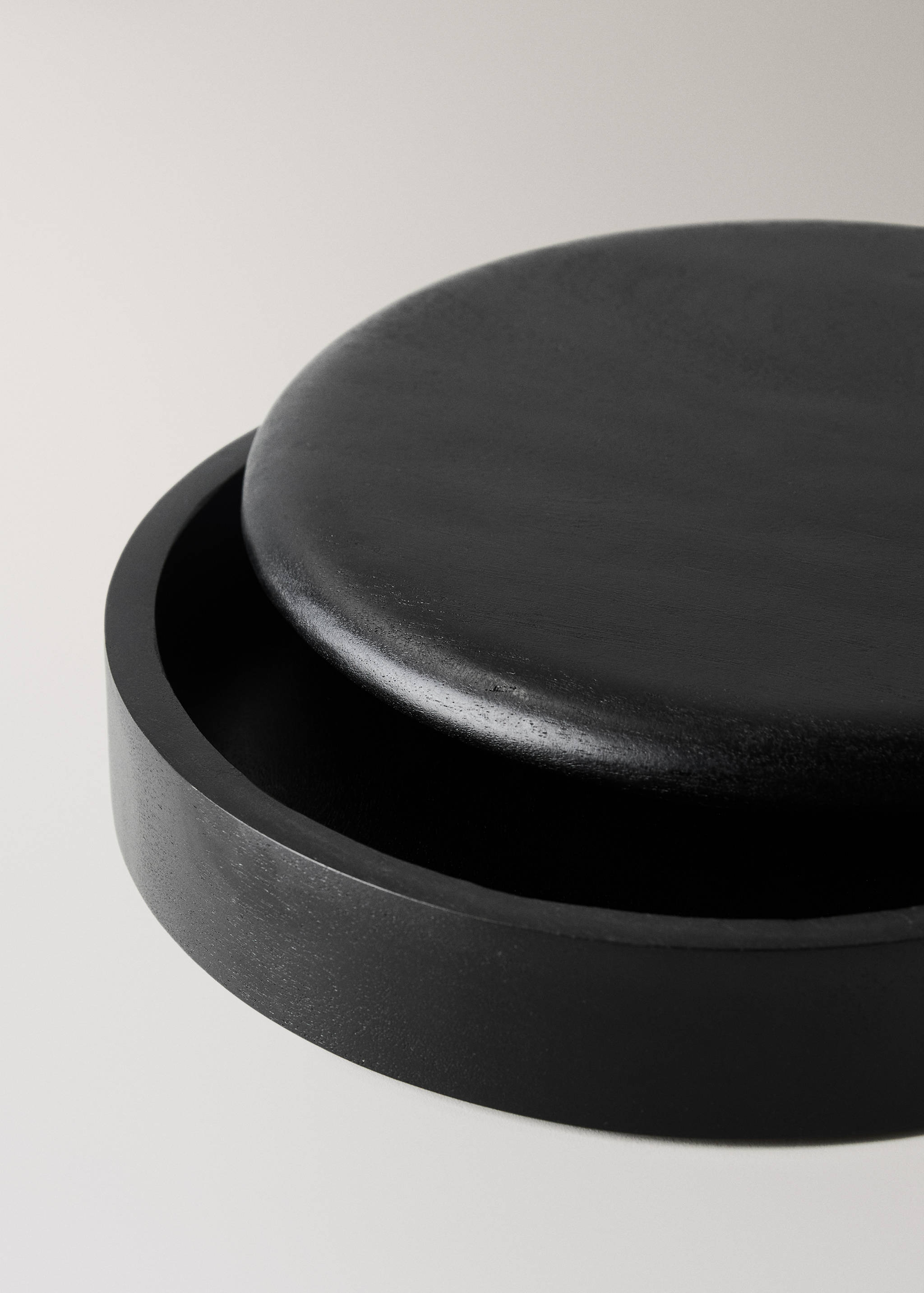 Közepes méretű akácfa kerek tárolódoboz - A termék adatai 1