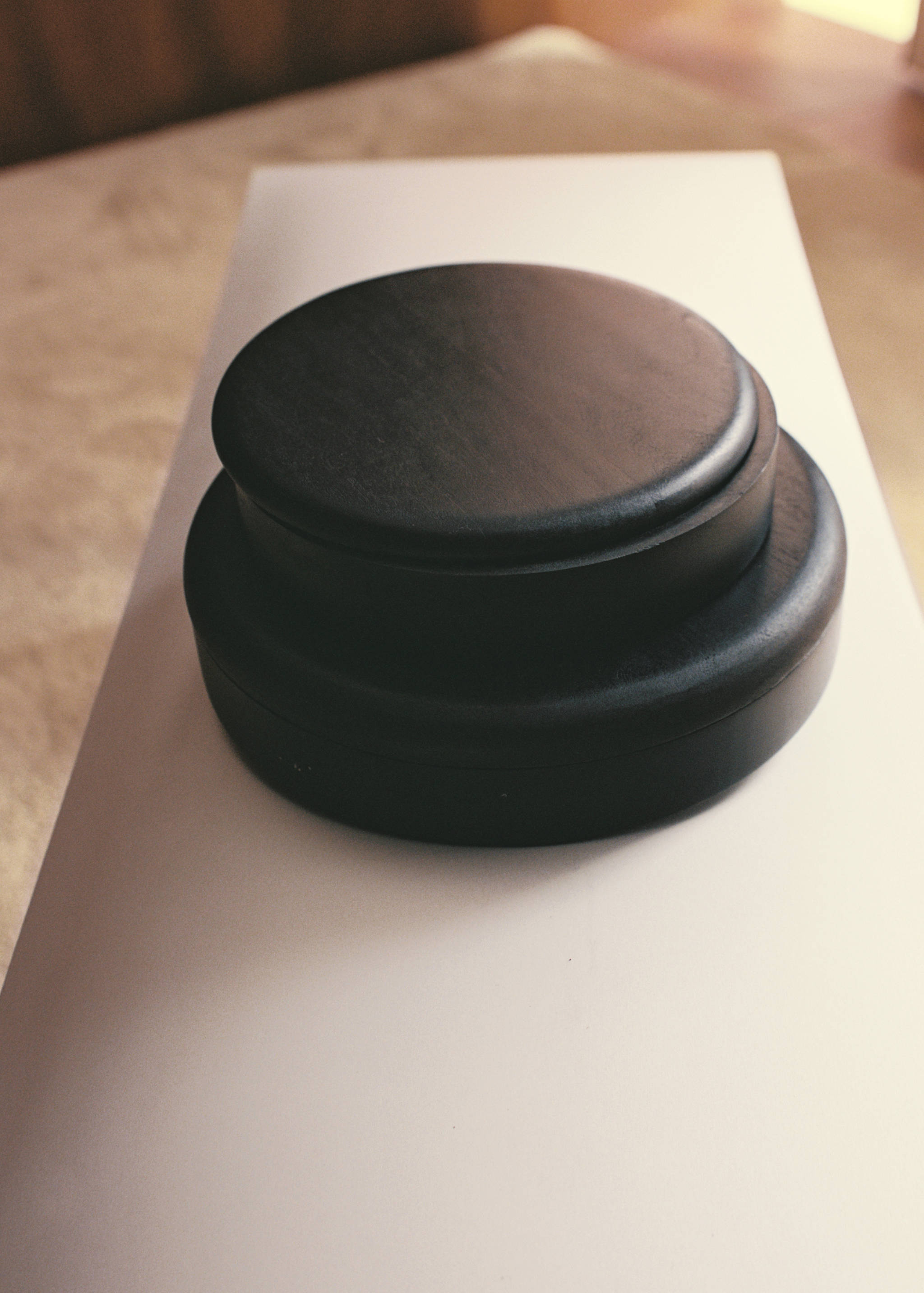 Közepes méretű akácfa kerek tárolódoboz - A termék adatai 5