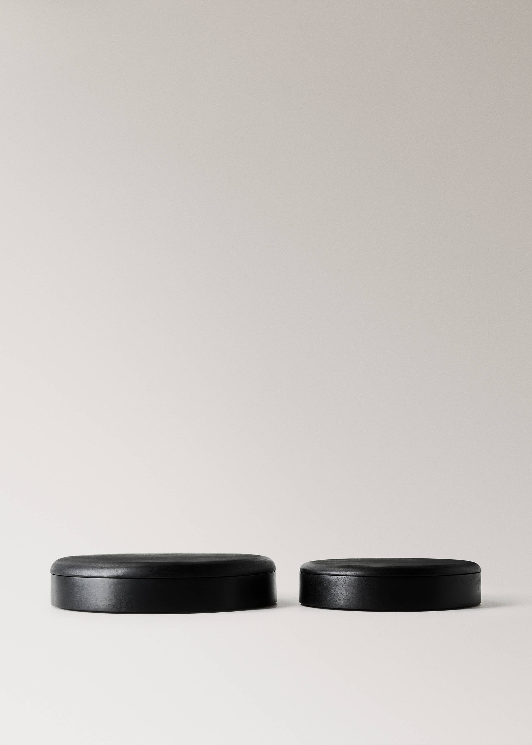 Large round acacia wood box - Details of the article 3