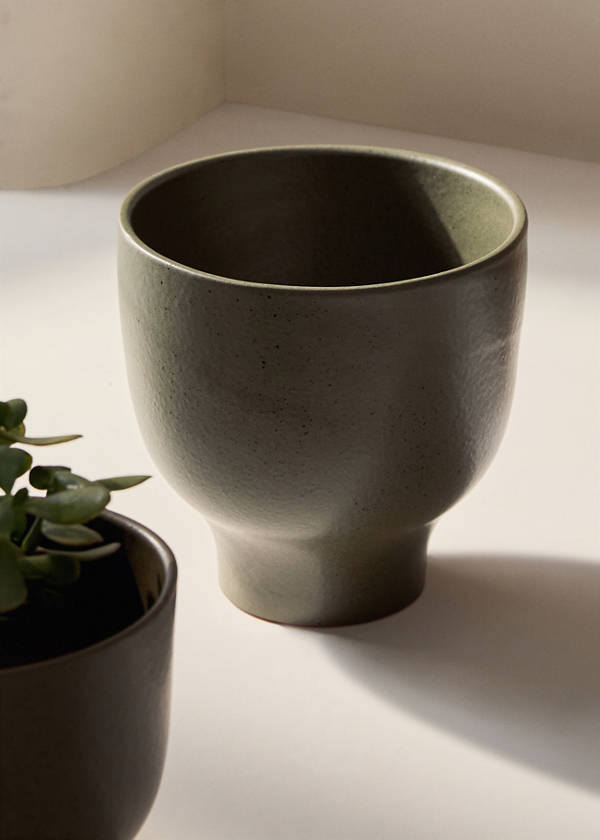 Large terracotta planter — Olive Green