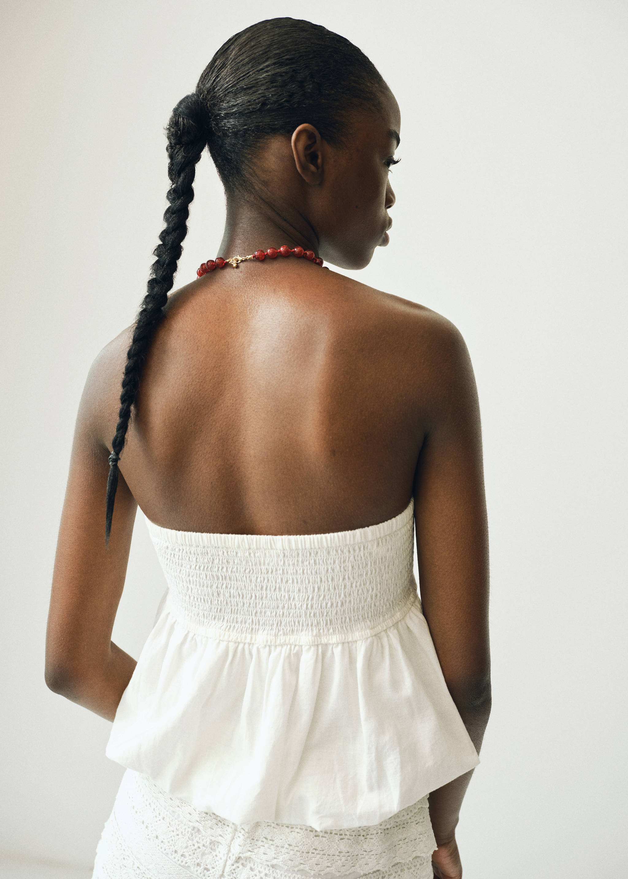 Top bufant fără bretele - Spatele articolului