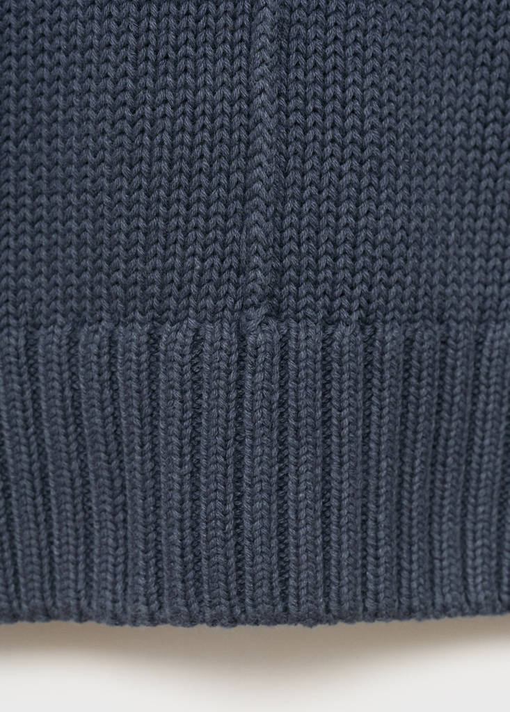 Long-sleeve knitted sweater — Navy
