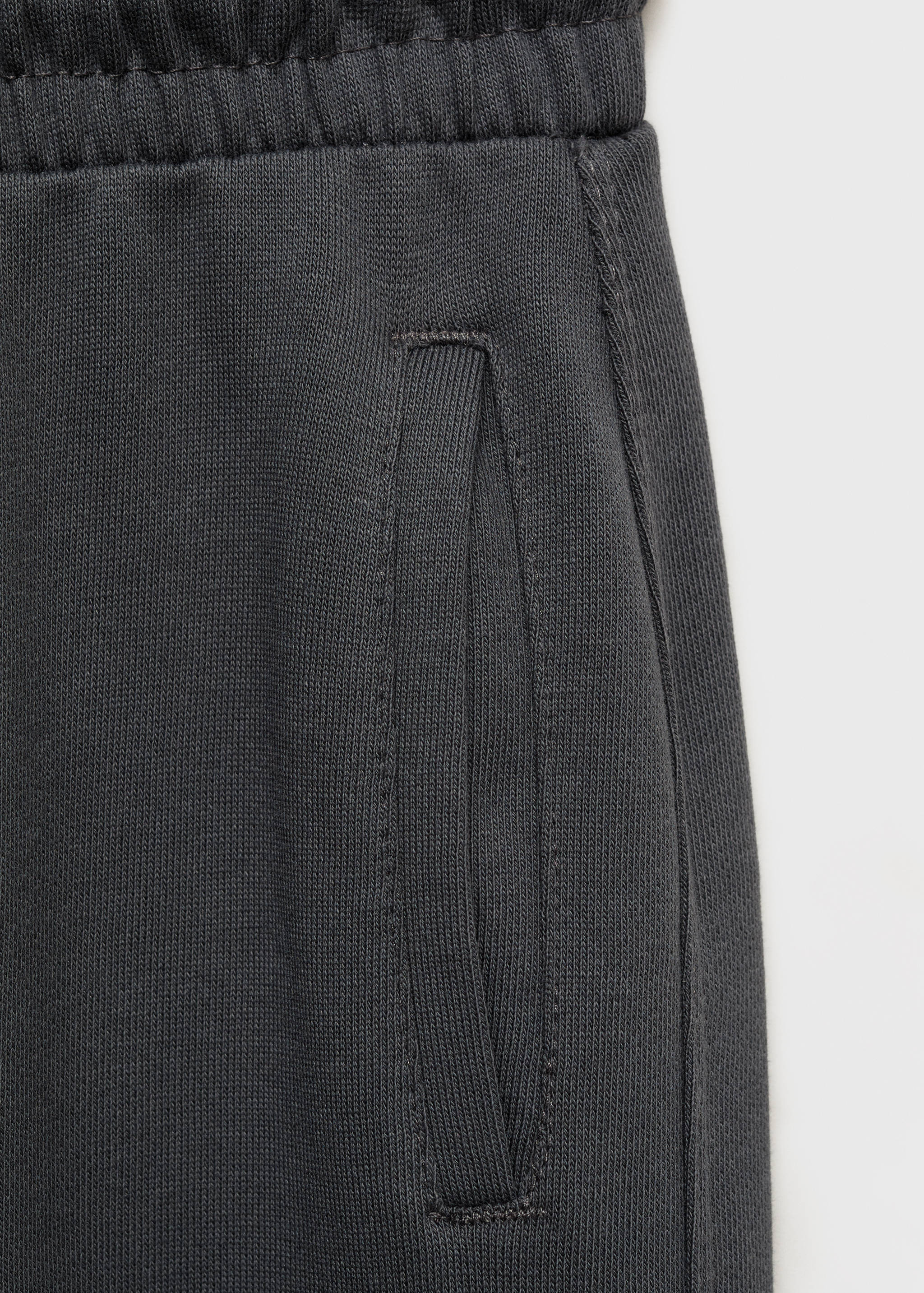 Drawstring jogger trousers - Details of the article 0