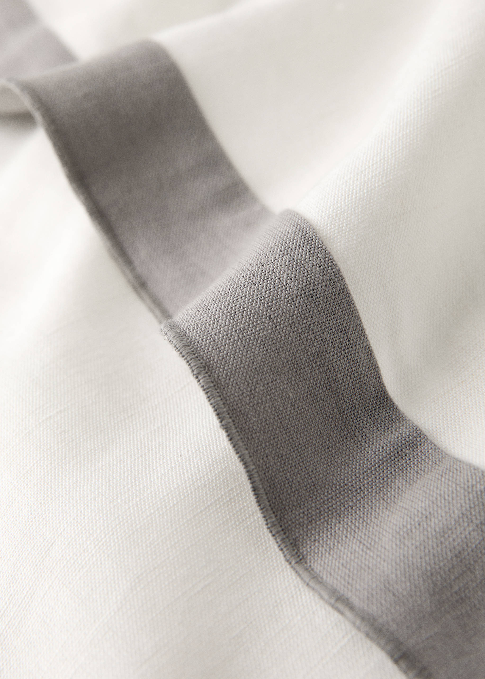 Leinenvorhang mit seitlichem Streifen, mittlere Lichtundurchlässigkeit - Detail des Artikels 1