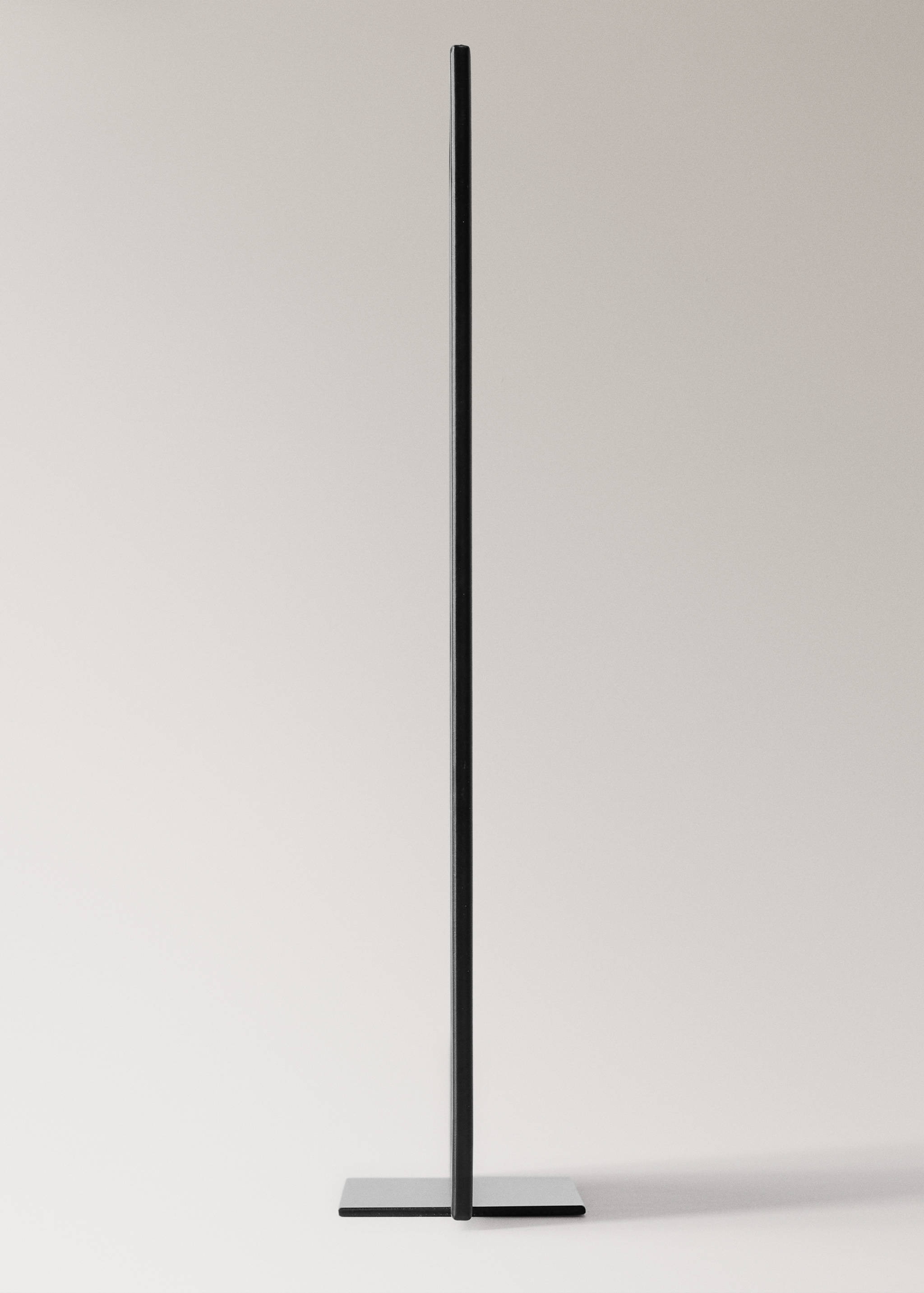 Metal vanity mirror - Details of the article 2