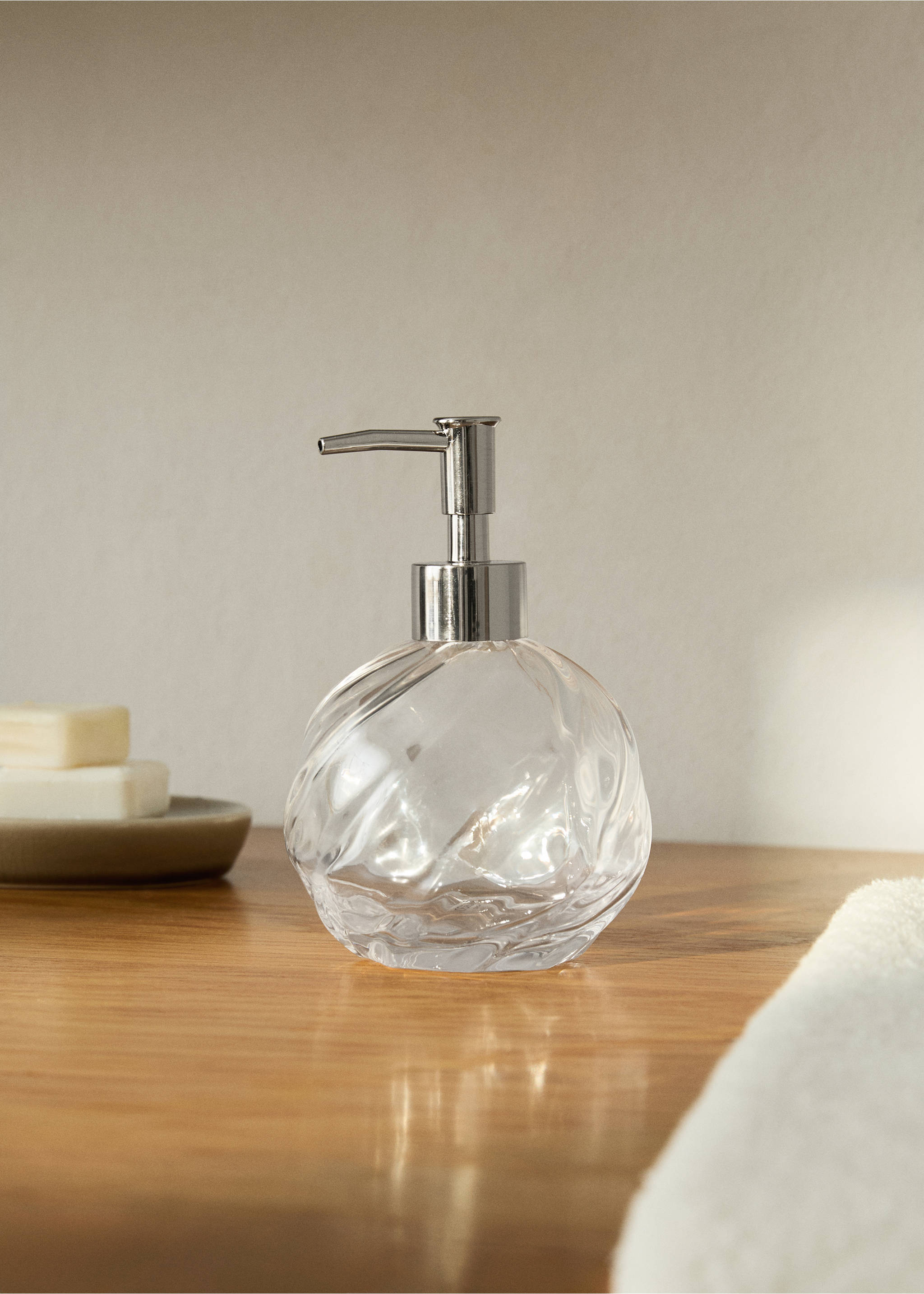 Glass soap dispenser with wave pattern - General plane, Ice Grey. Ref: 17033805-00.