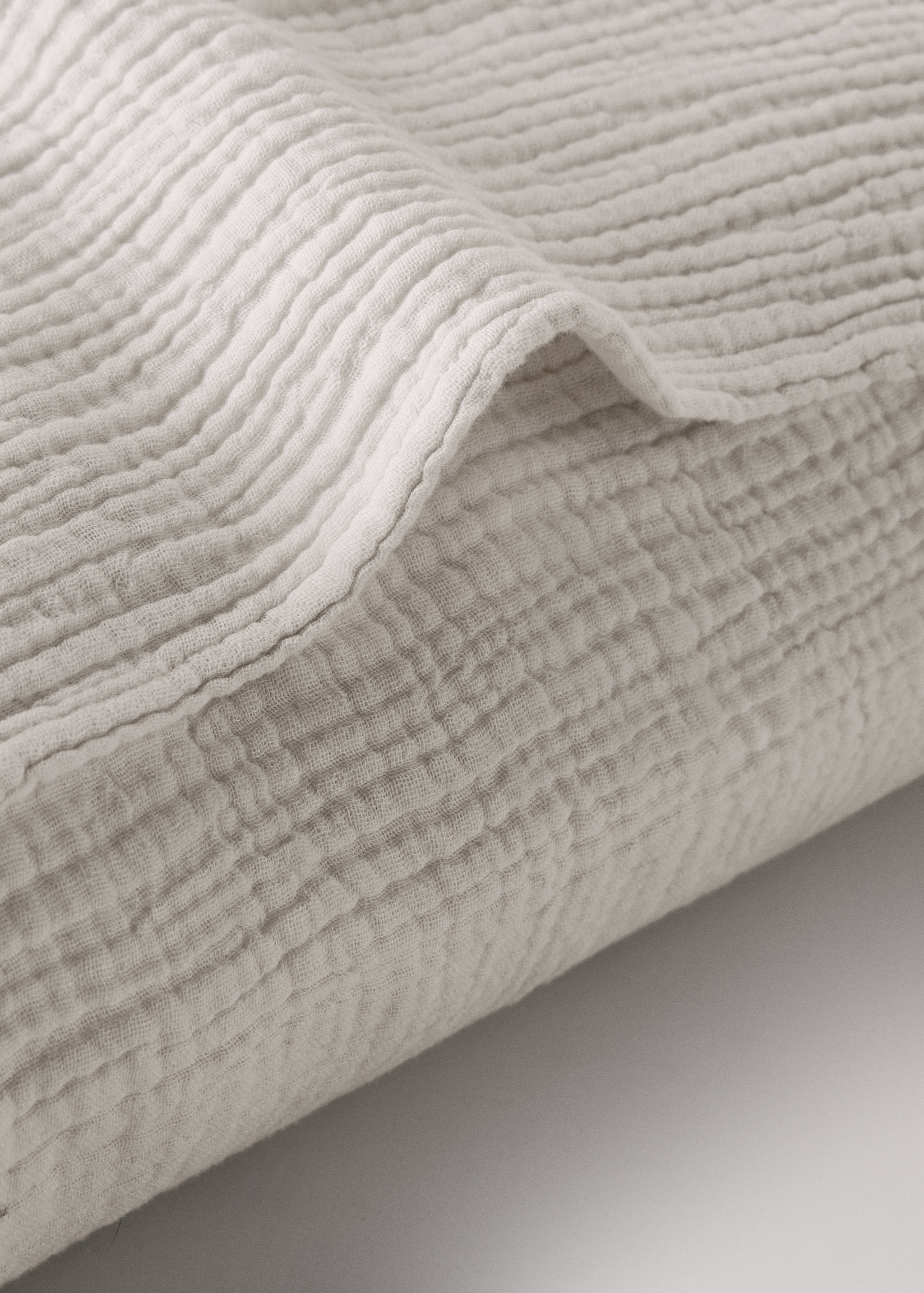 Two cotton chiffon pillowcases 60x60 cm - Details of the article 2