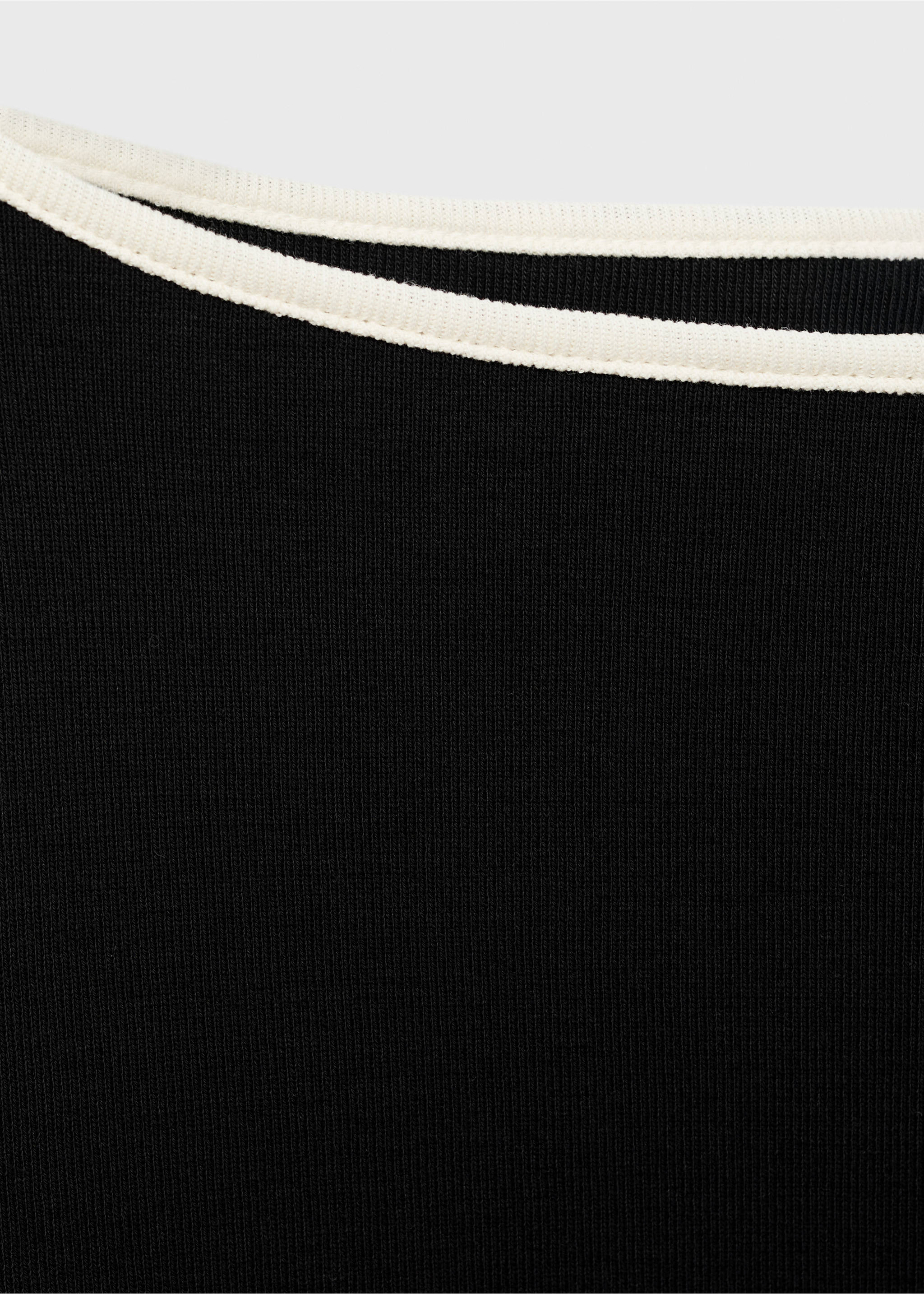 Cotton maternity t-shirt with buttoned cuffs - Details of the article 8, Black. Ref: 17034087-00.