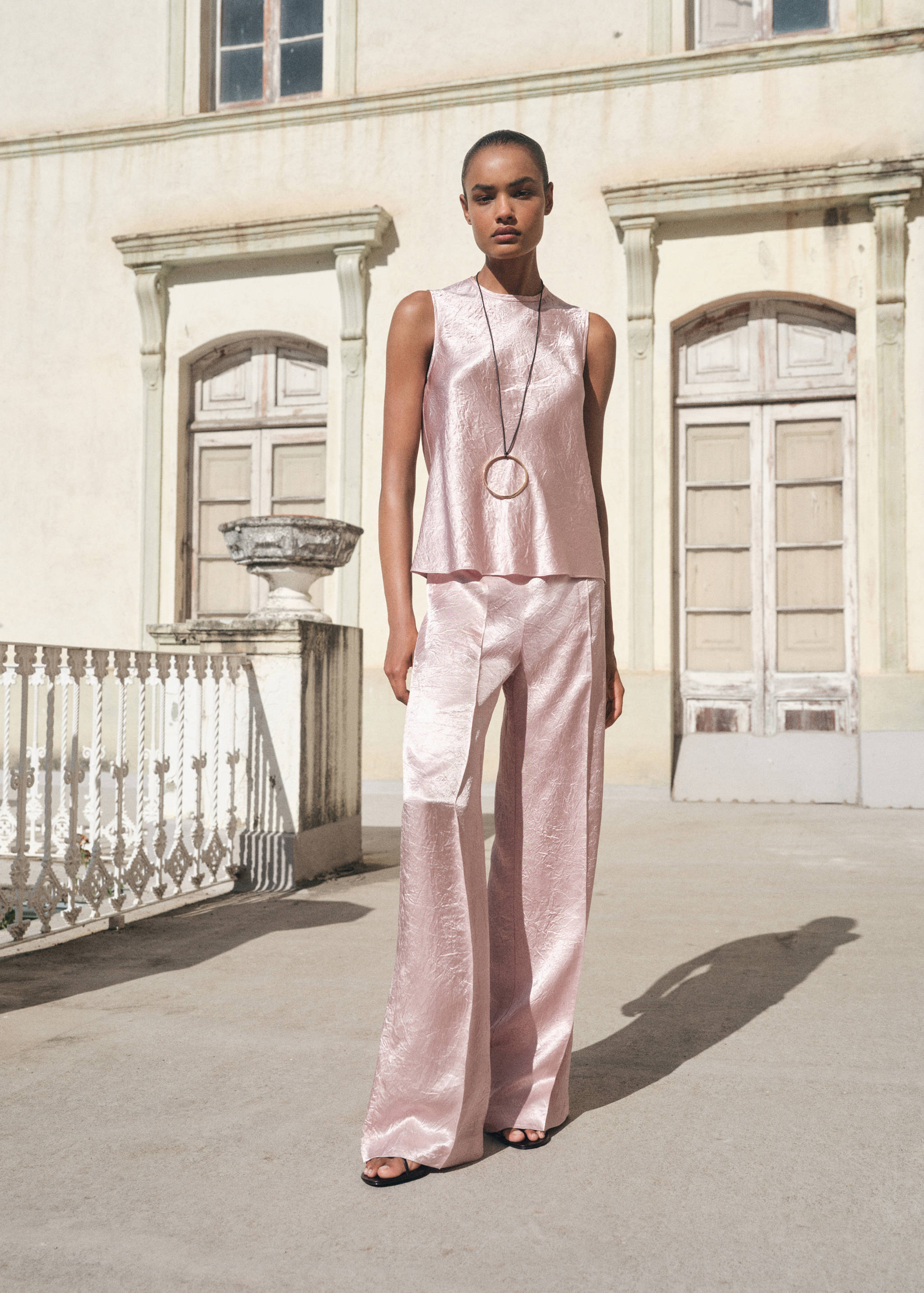 Crinkled effect satin blouse - General plane