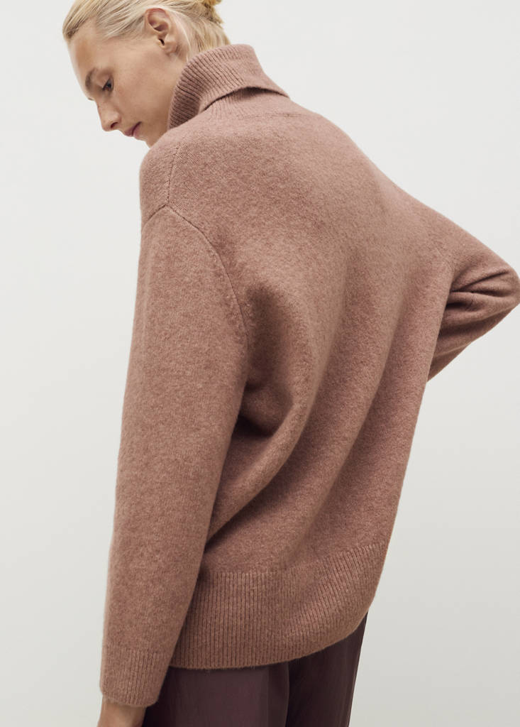 Turtleneck knit sweater — Medium Brown