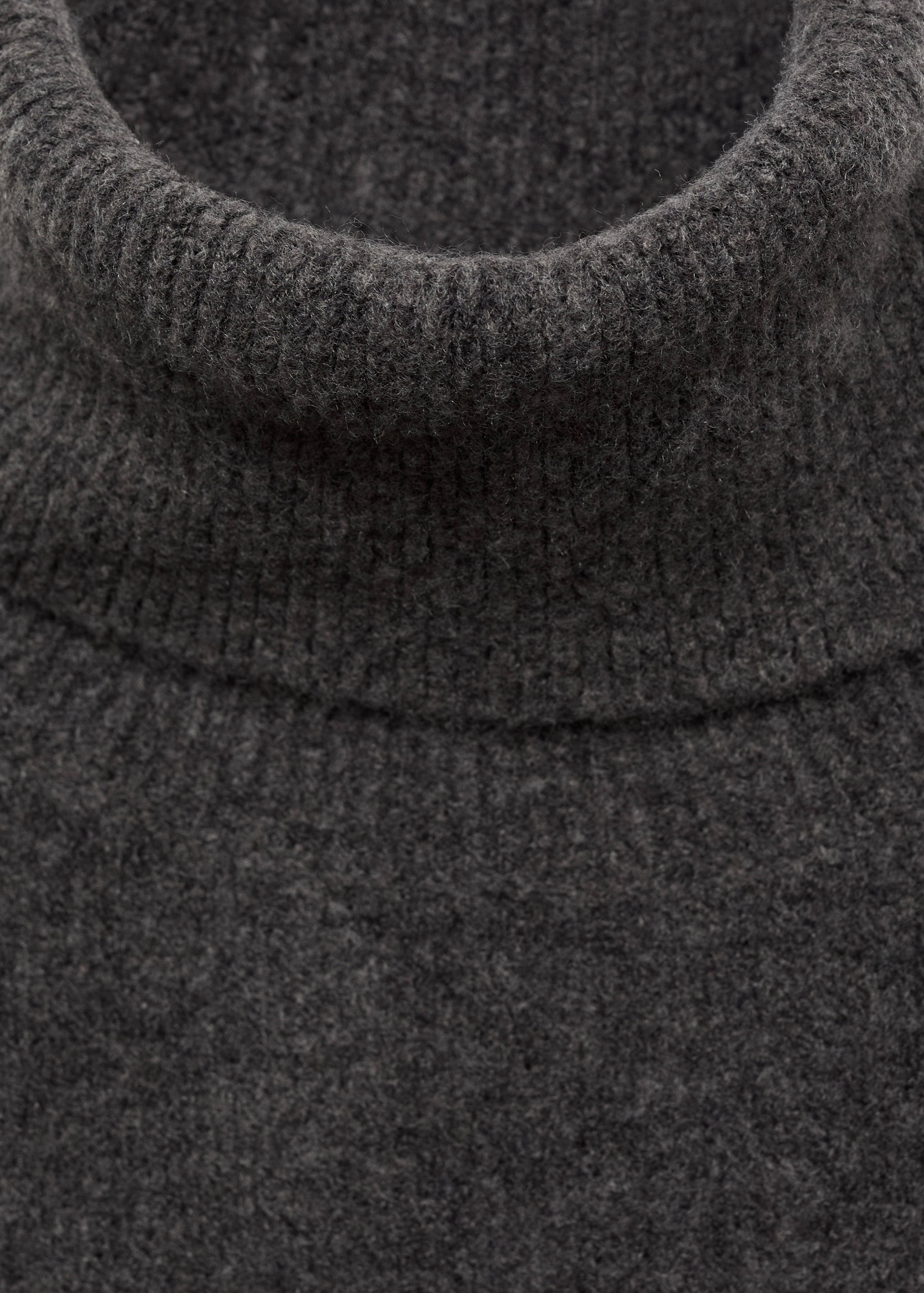Turtleneck knit sweater - Details of the article 8