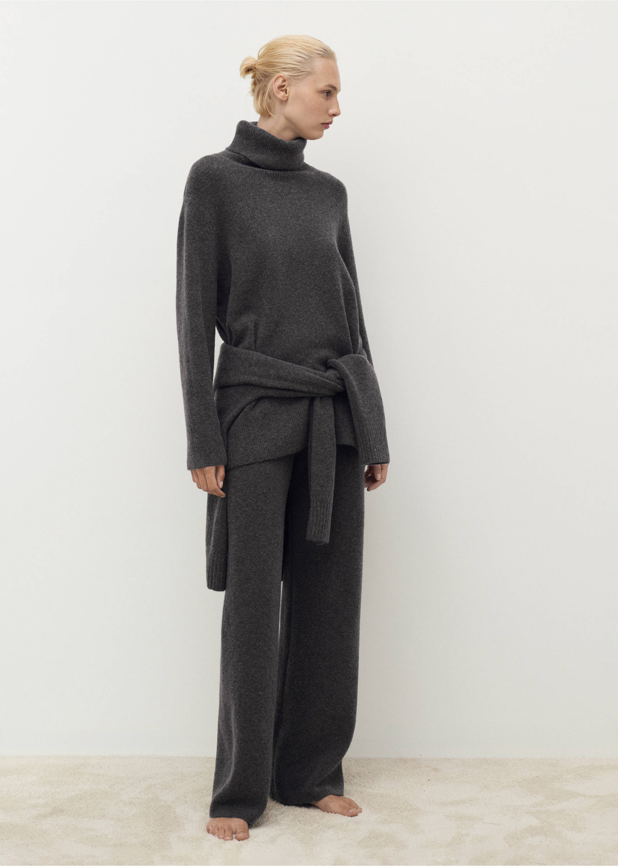 Turtleneck knit sweater - General plane, Charcoal. Ref: 17034101-01.