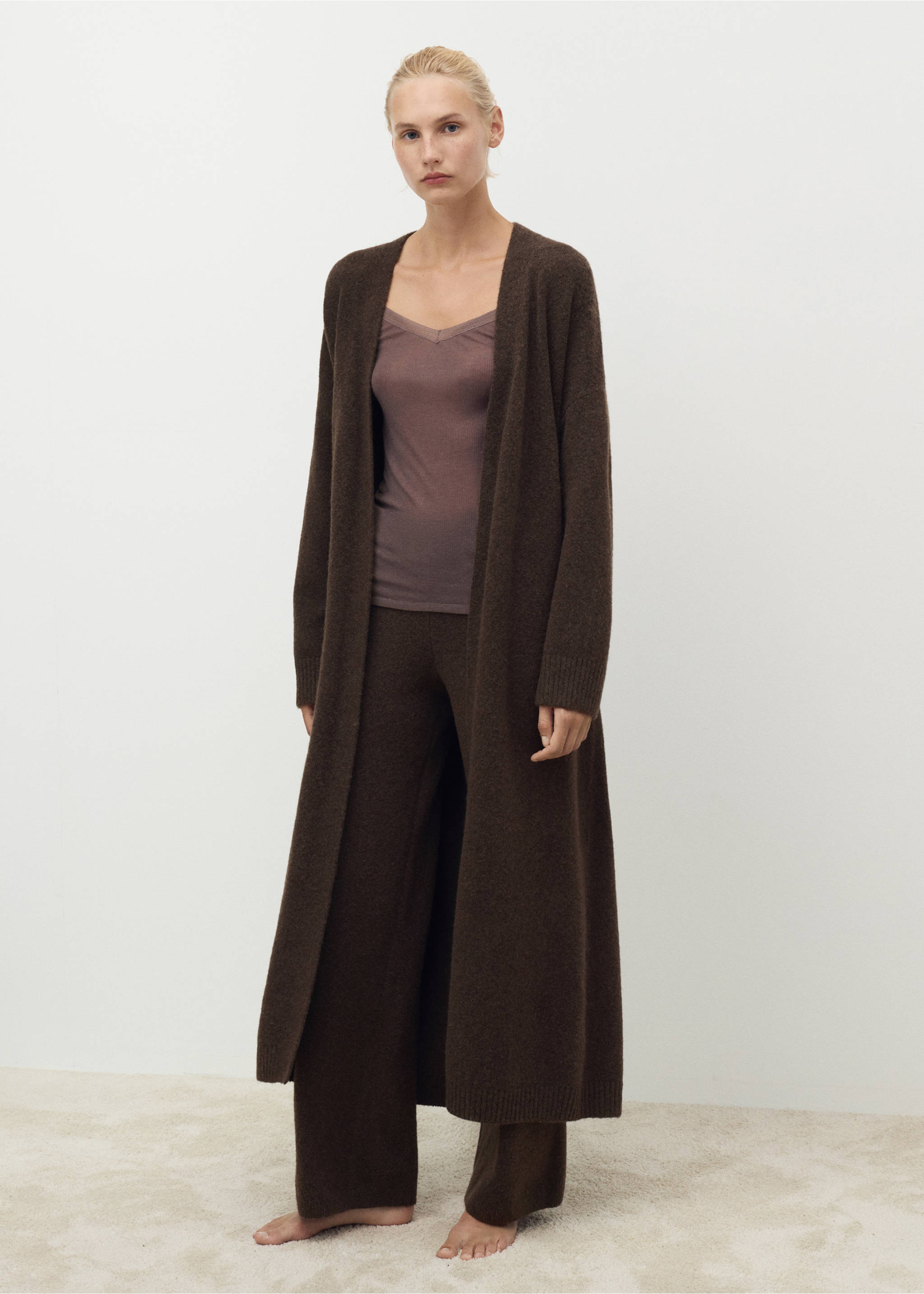 Long knit cardigan - General plane, Chocolate. Ref: 17034102-00.