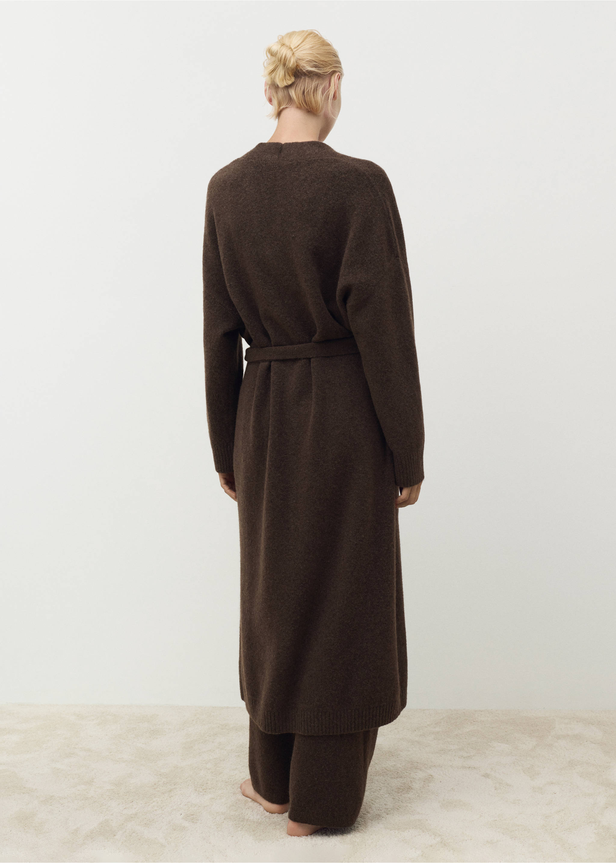 Long knit cardigan - Reverse of the article, Chocolate. Ref: 17034102-00.