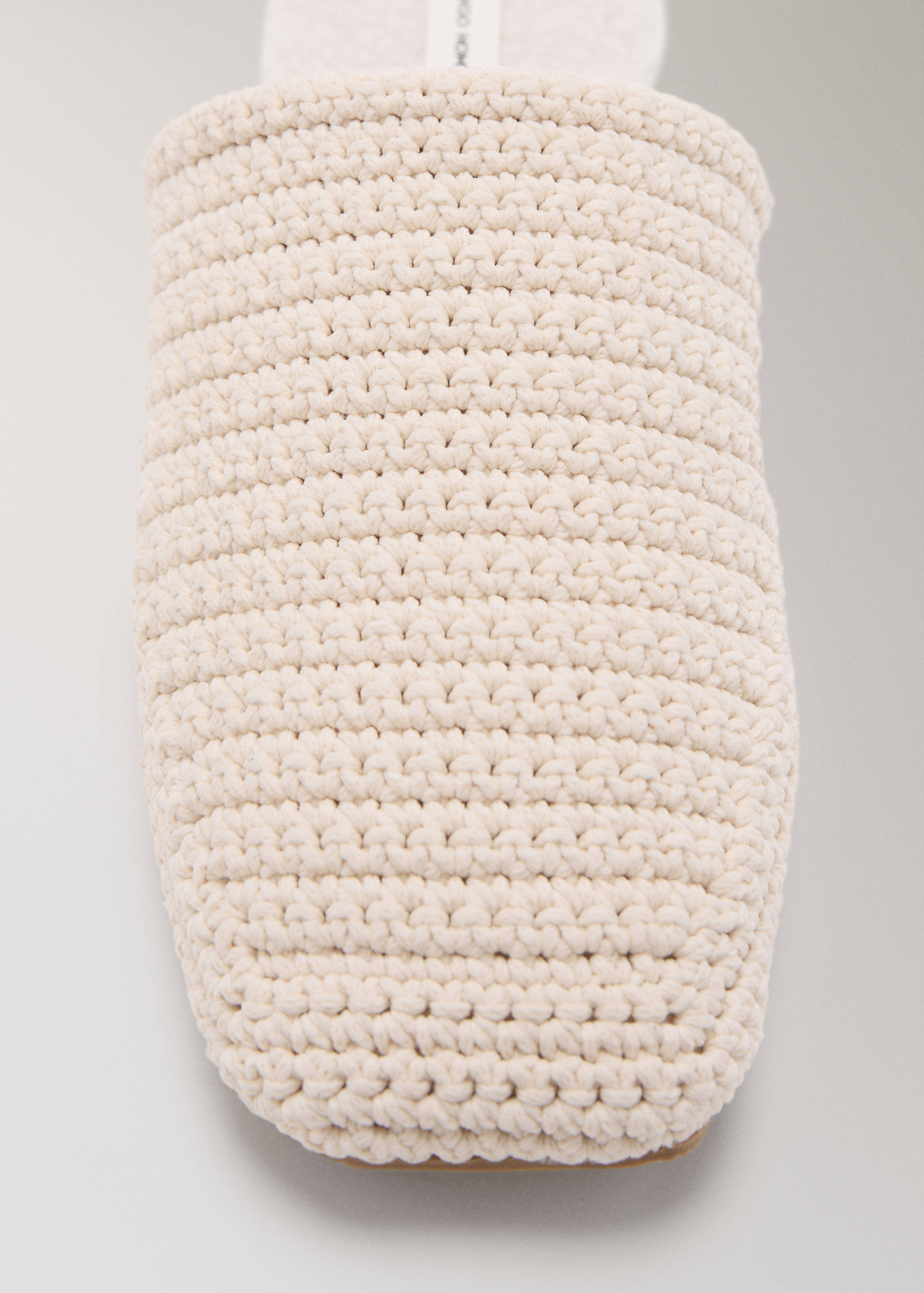 Crochet mule slippers with shearling lining - Details of the article 2