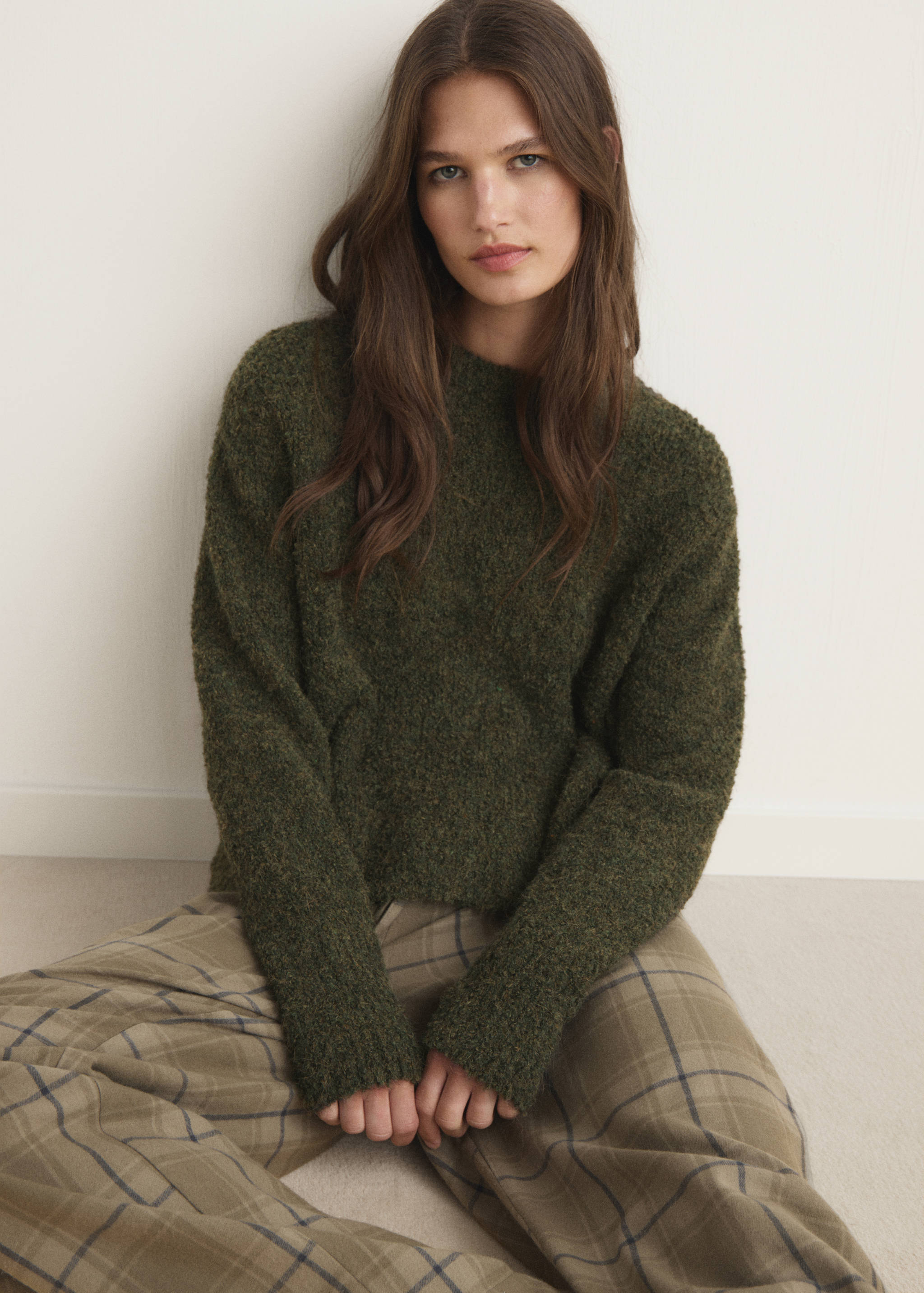 Джемпер букле с круглой горловиной - Деталь изделия 2