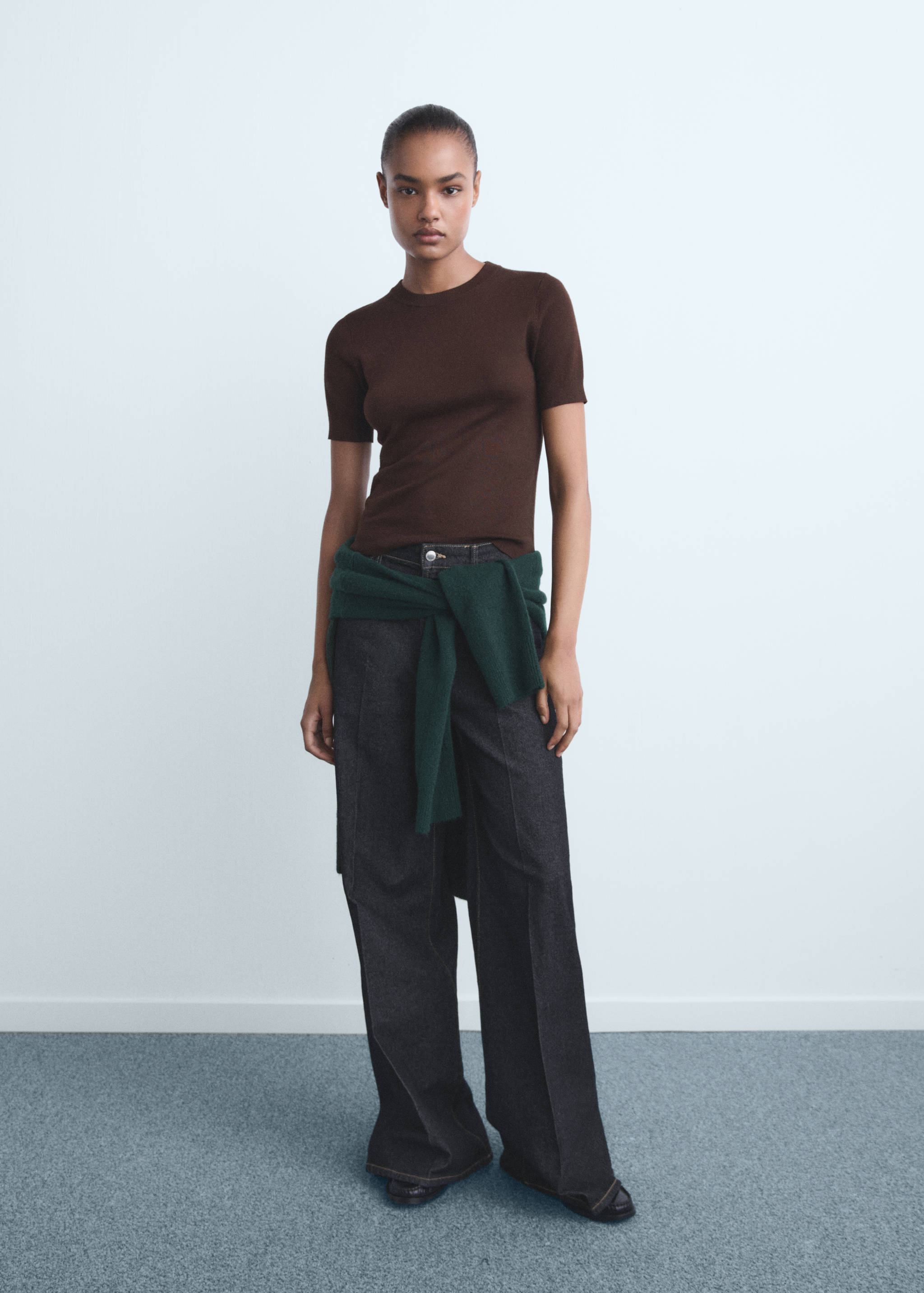 Calças de ganga wide leg com cintura alta - Plano geral