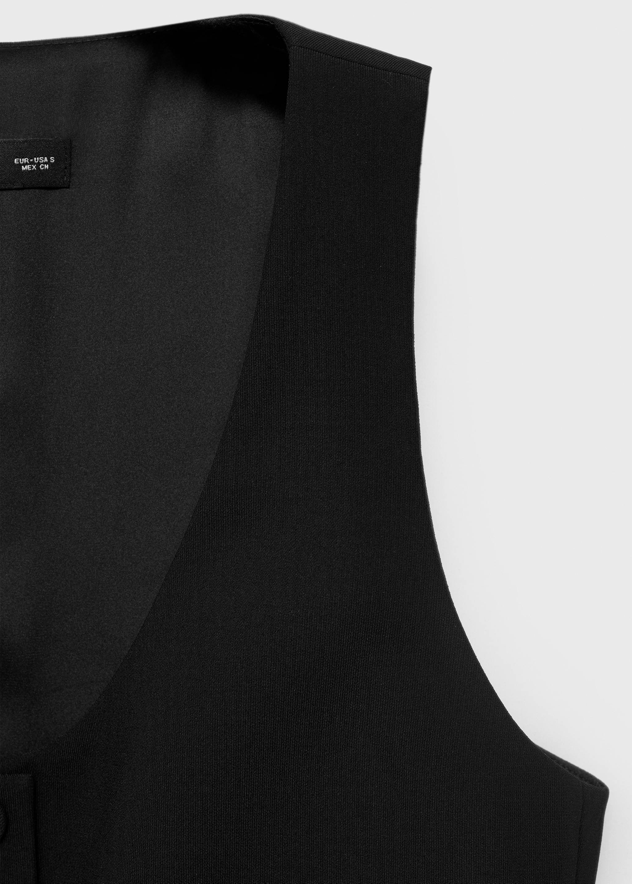 Suit vest with buttons - Details of the article 8