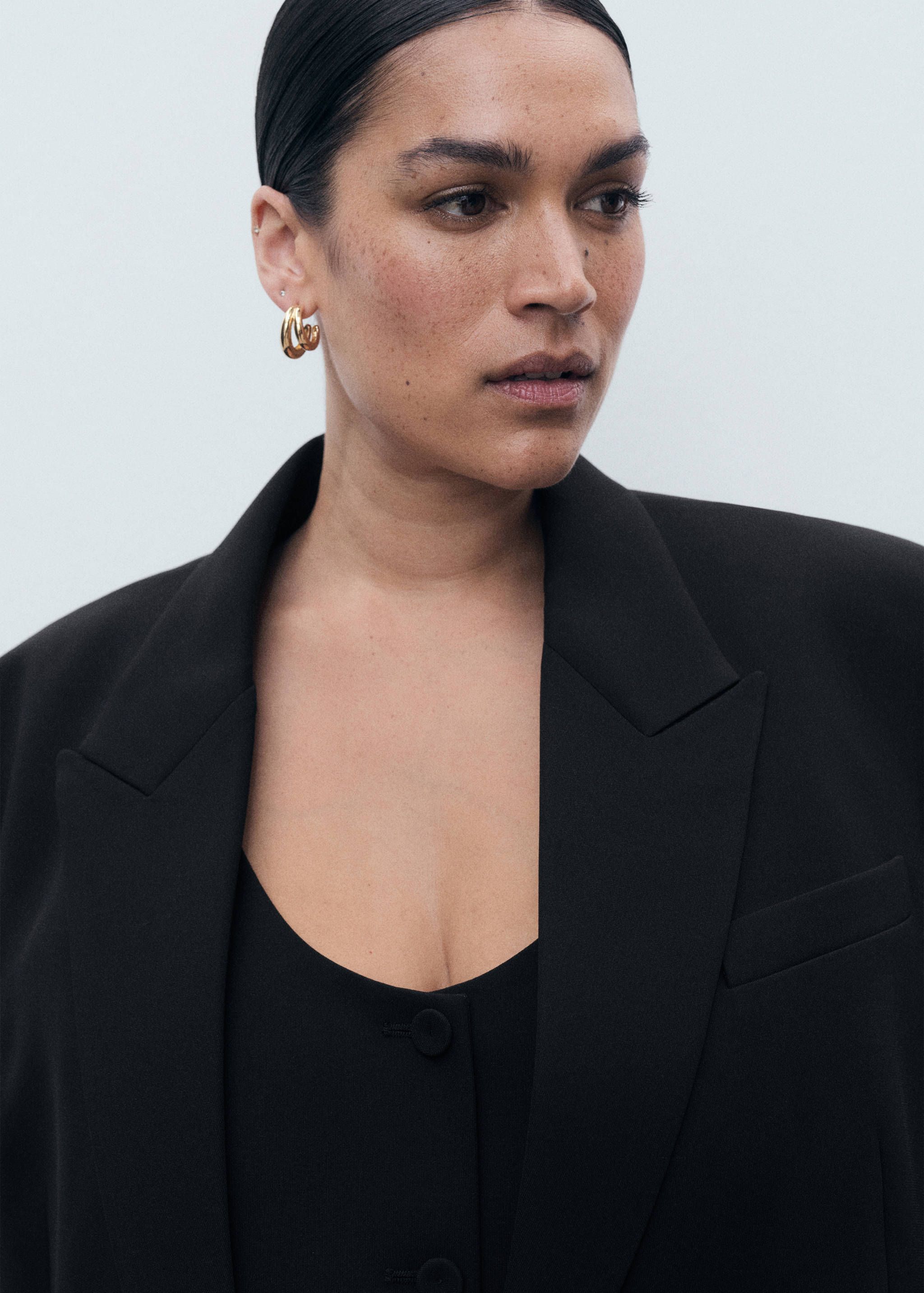 Suit vest with buttons - Details of the article 4