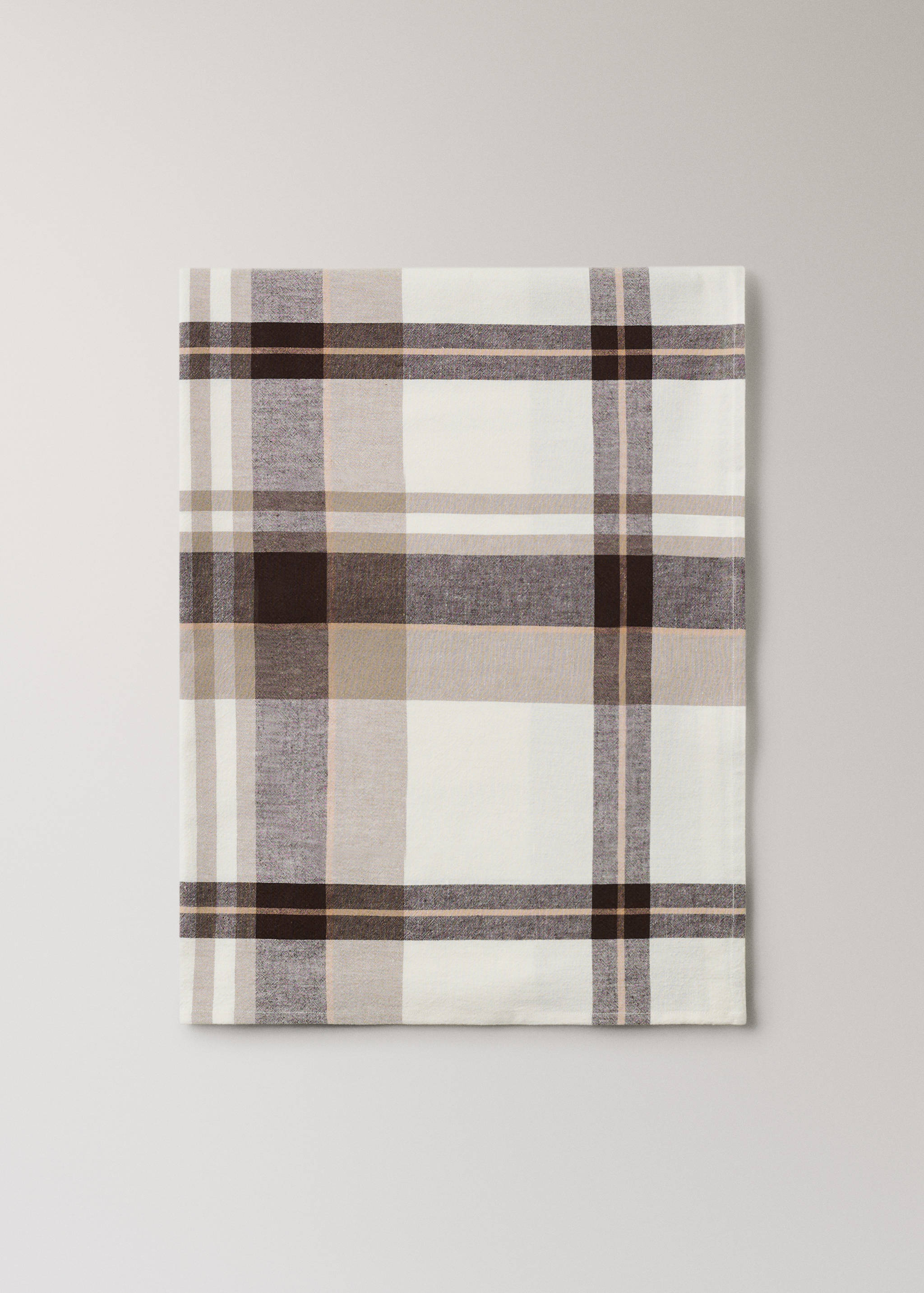 Cotton linen check tablecloth for 2 to 4 diners - Details of the article 3
