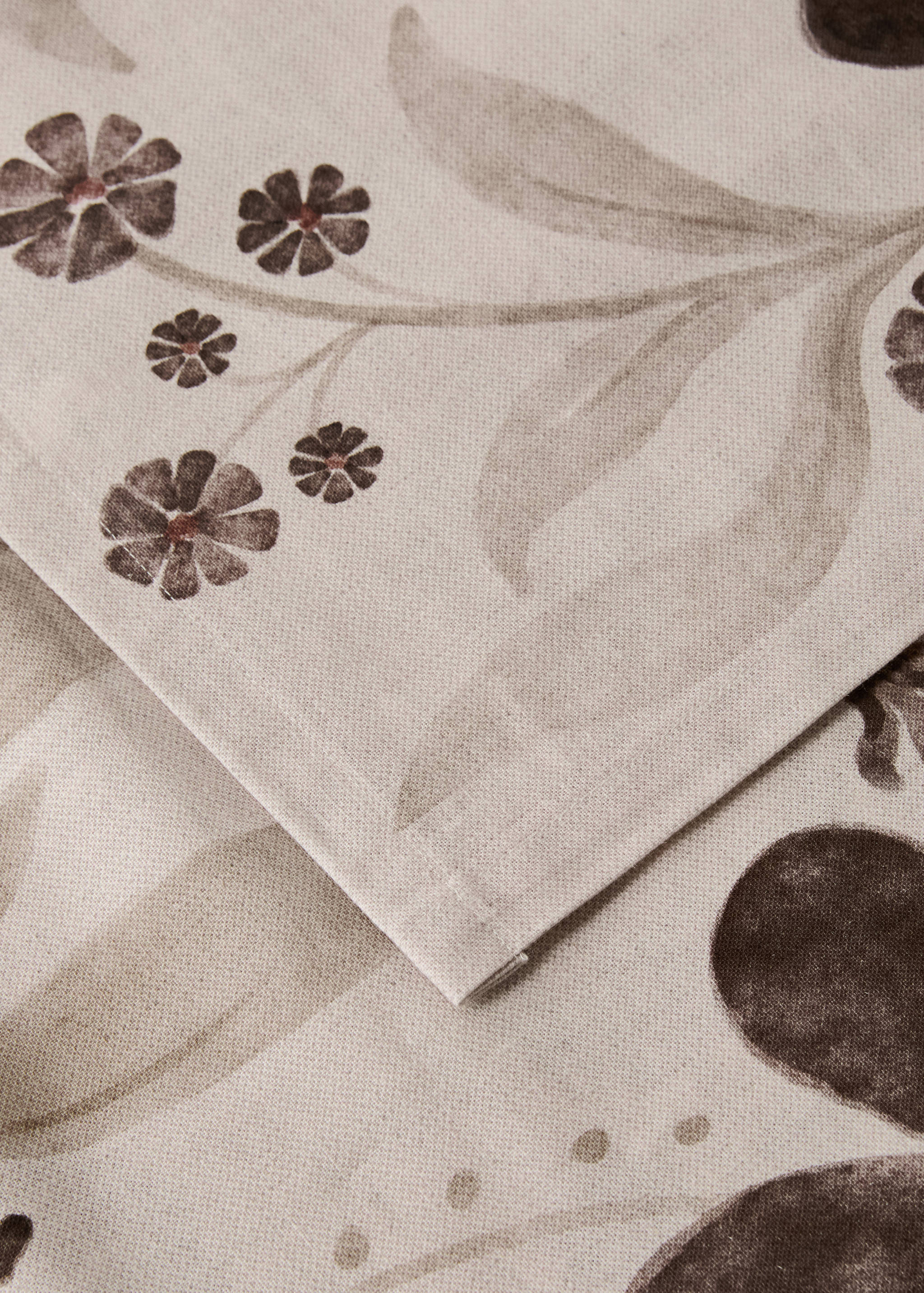 Cotton linen floral-print tablecloth for 6 to 8 diners - Details of the article 1