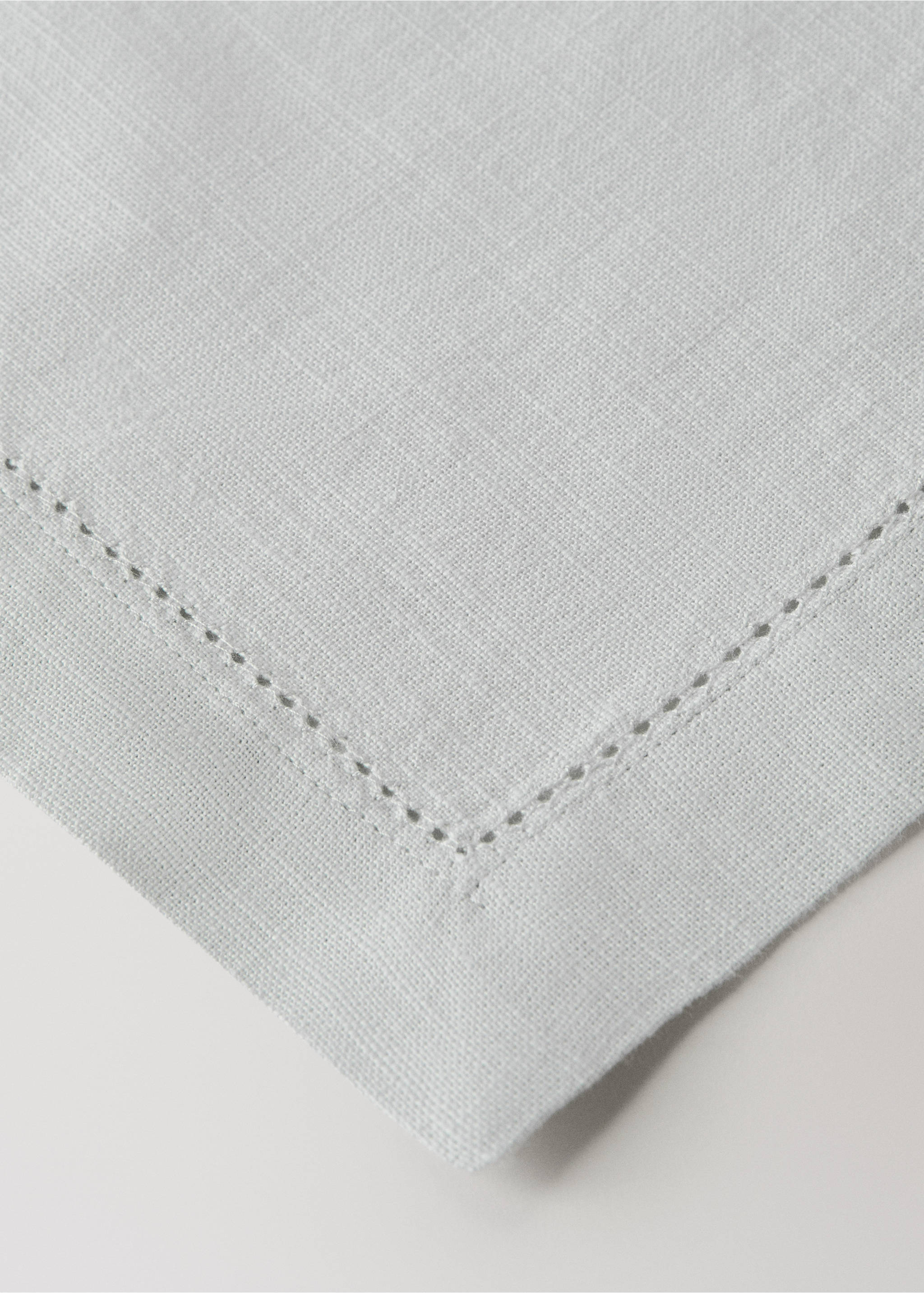 Cotton placemat with hemstitch - Details of the article 1, Grey. Ref: 17034135-00.
