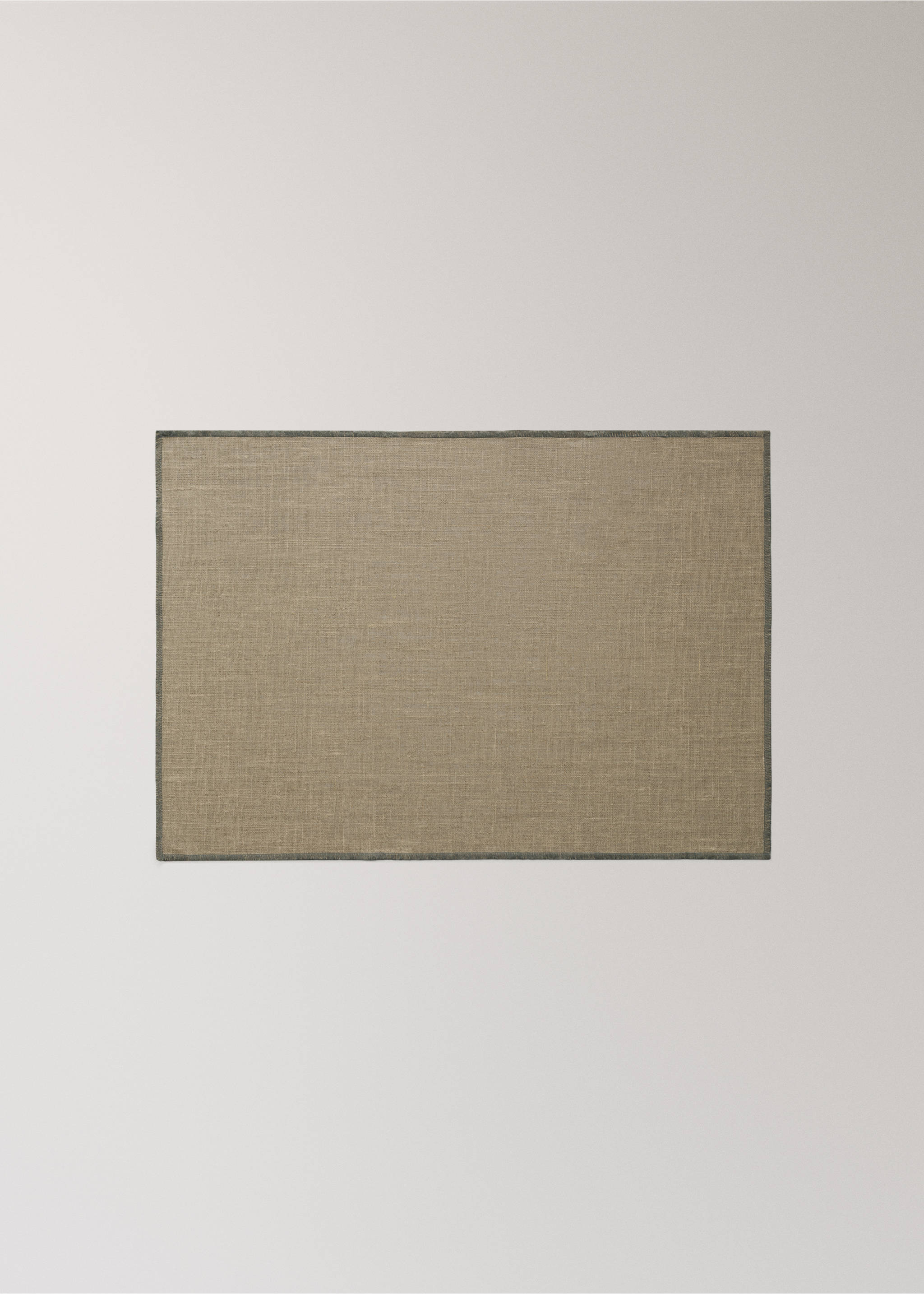 Resin-coated linen placemat with contrasting overlock - Article without model, Light/Pastel Brown. Ref: 17034137-00.