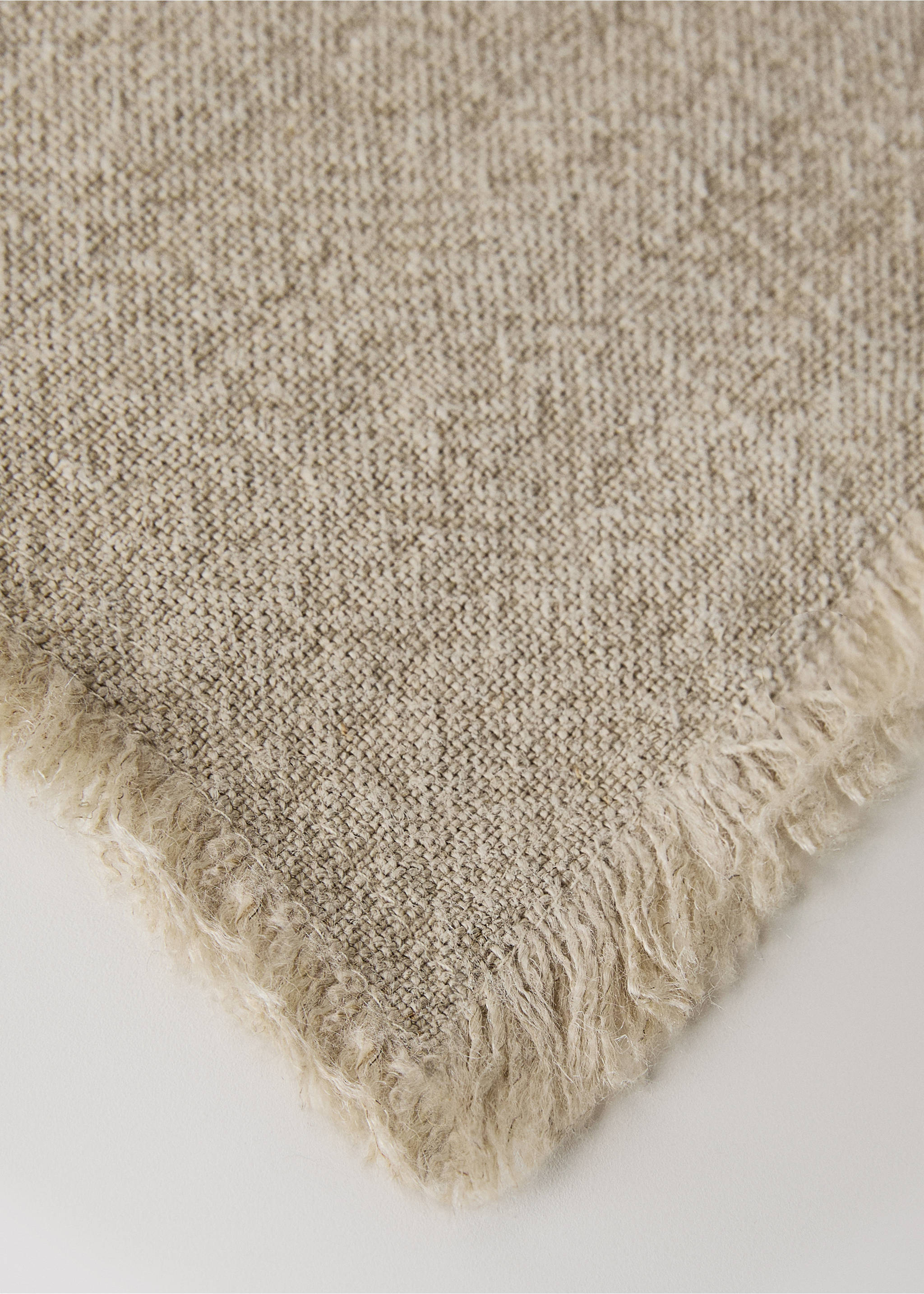 Bordbrikke i lin med frynser - Artikkeldetalj 1, Lyst/pastell brun. Ref: 17034138-00.