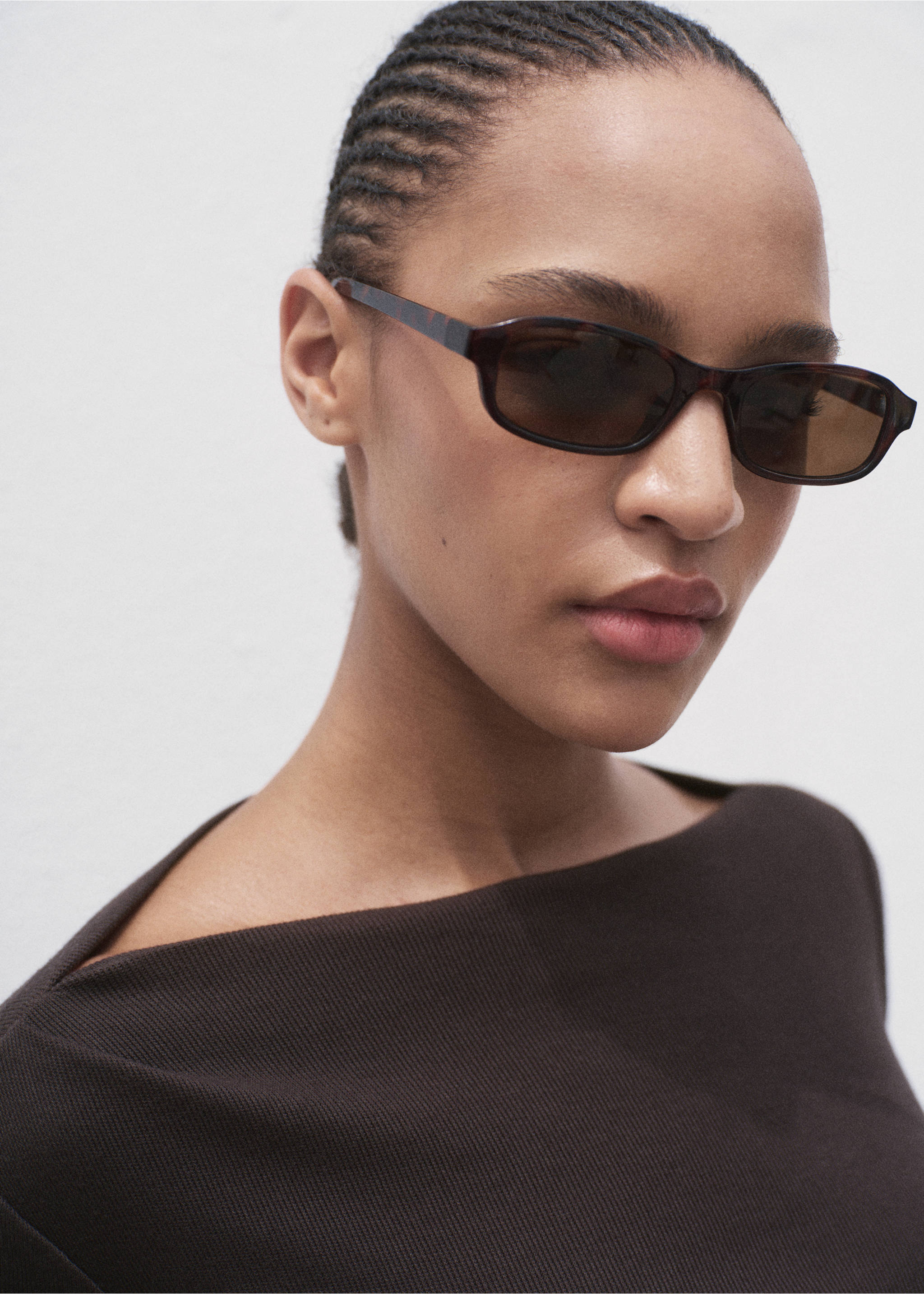 Long-sleeved boat-neck t-shirt - Details of the article 1, Chocolate. Ref: 17034142-00.