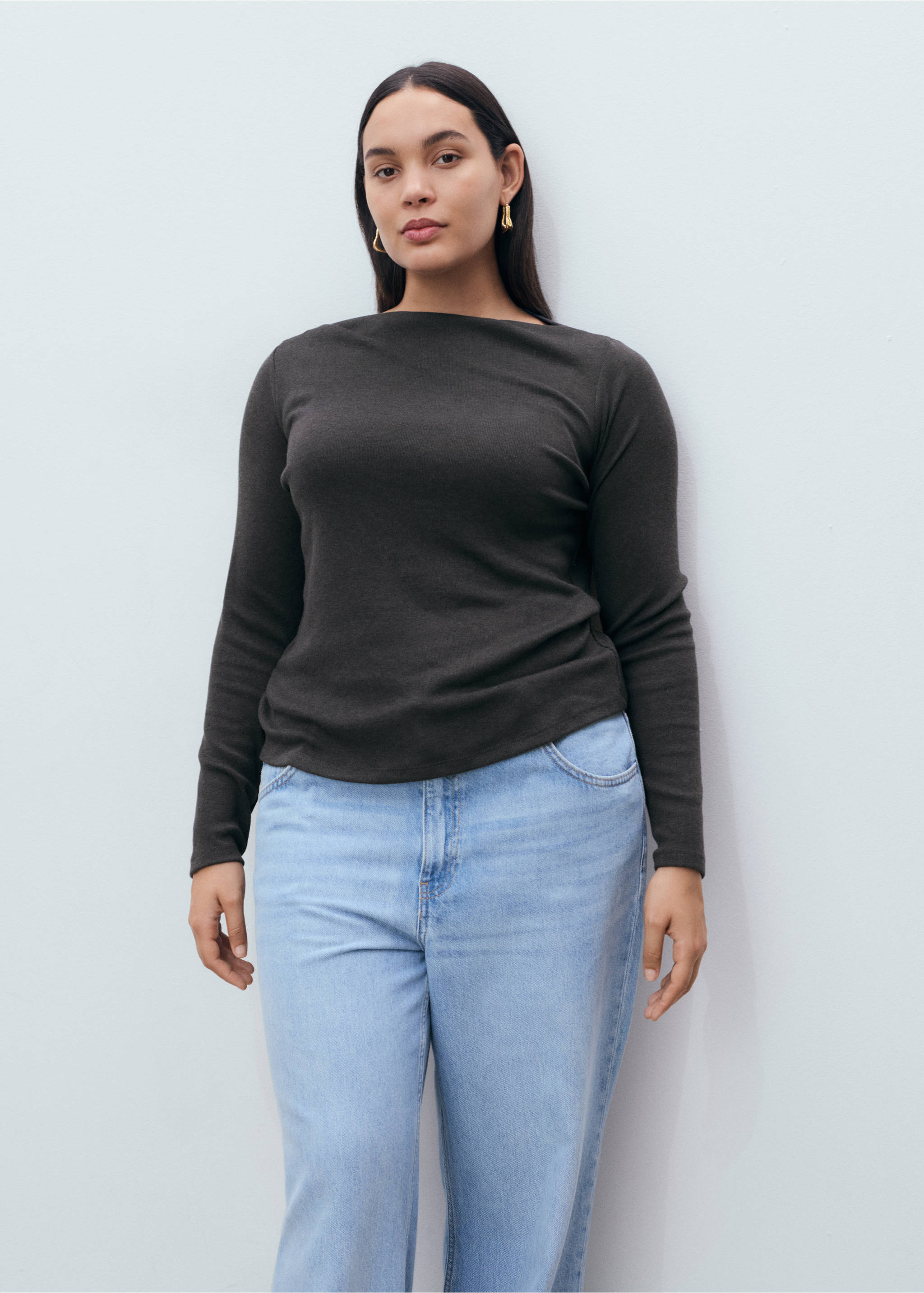 Long-sleeved boat-neck t-shirt - Details of the article 5, Charcoal. Ref: 17034142-00.