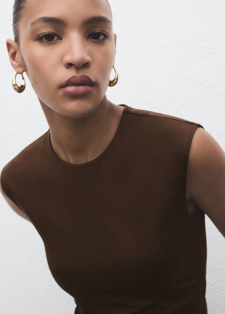 Fitted tank top — Brown