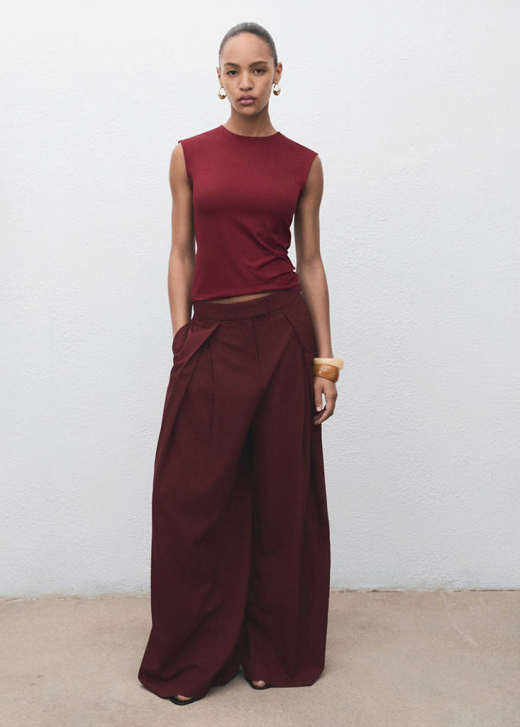 Fitted tank top — Burgundy