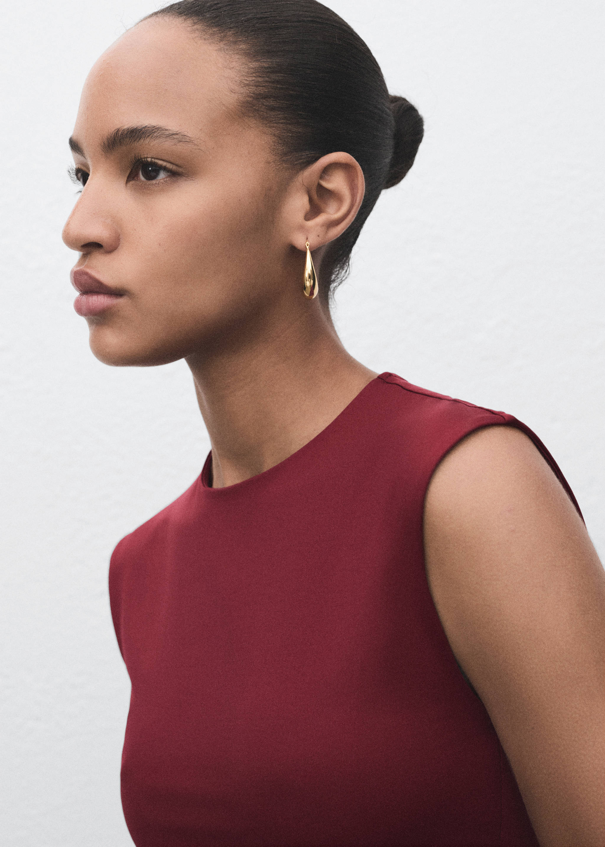 Fitted tank top - Details of the article 1