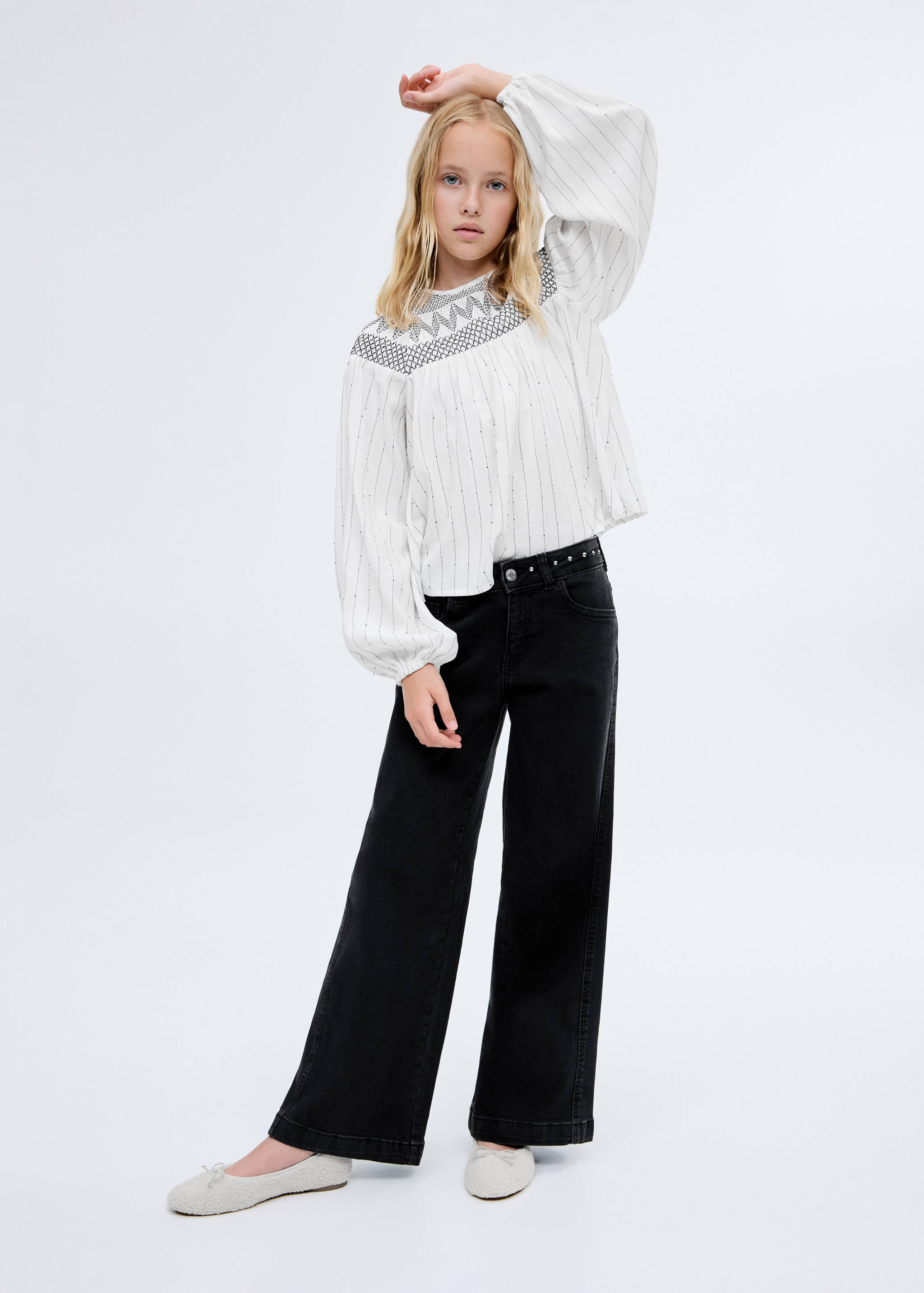 Low-waist studded jeans - General plane