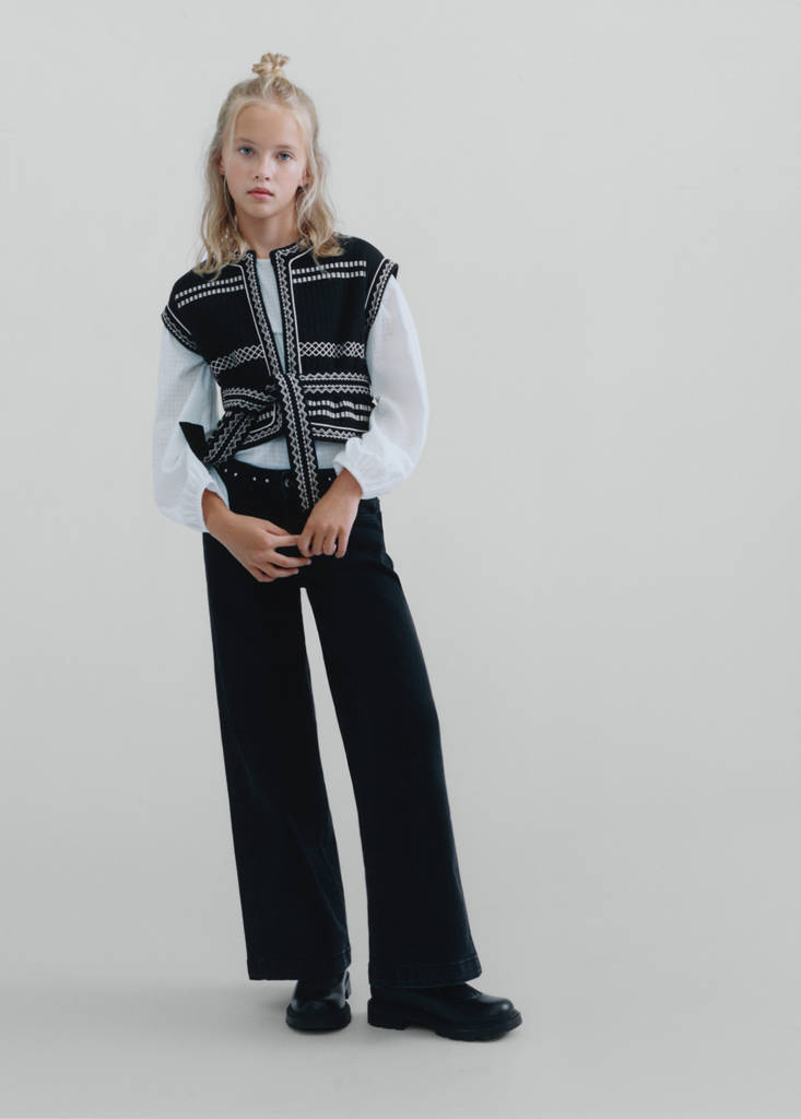 Low-waist studded jeans — Black denim