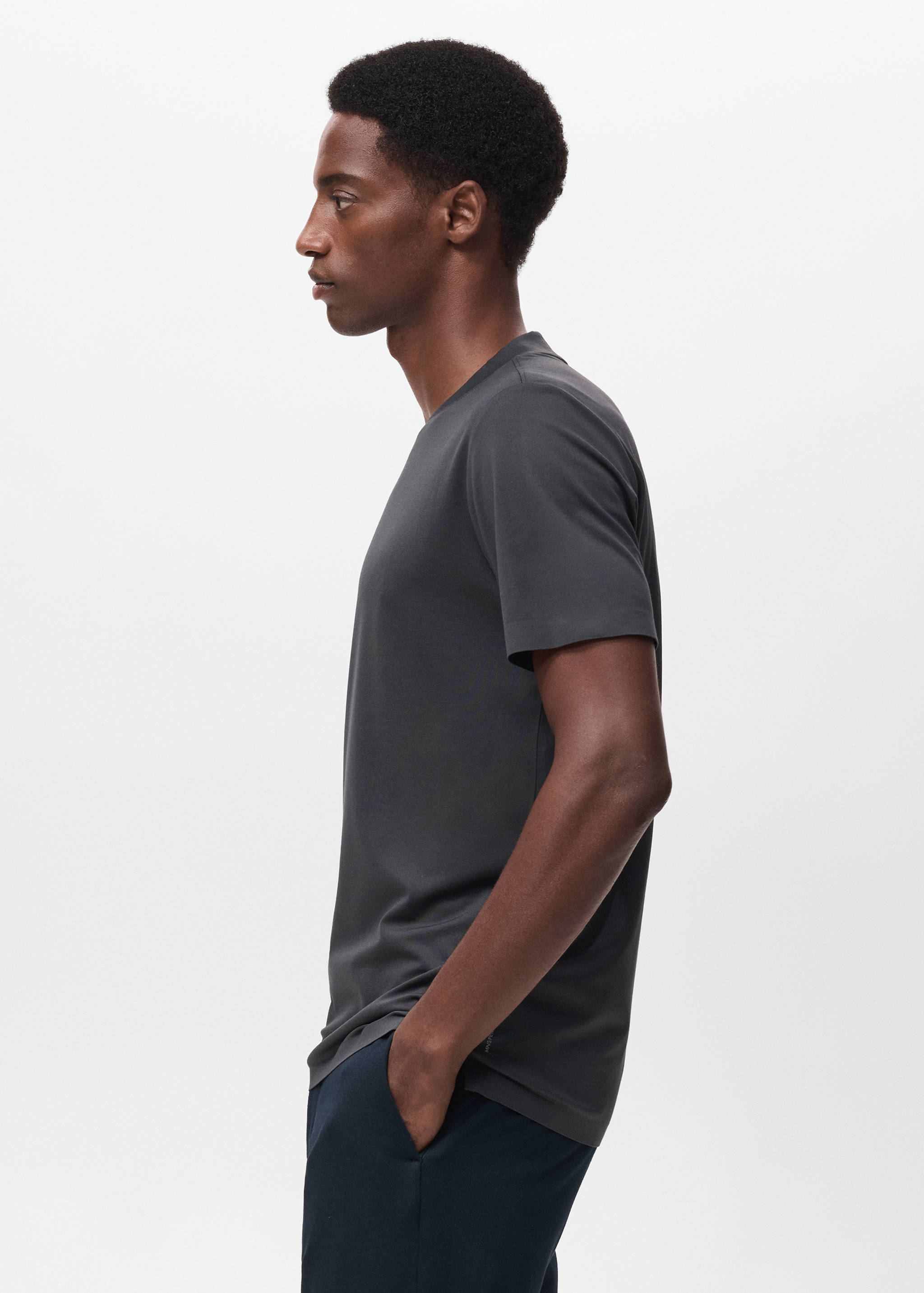 T-shirt slim fit COOLMAX® - Pormenor do artigo 2