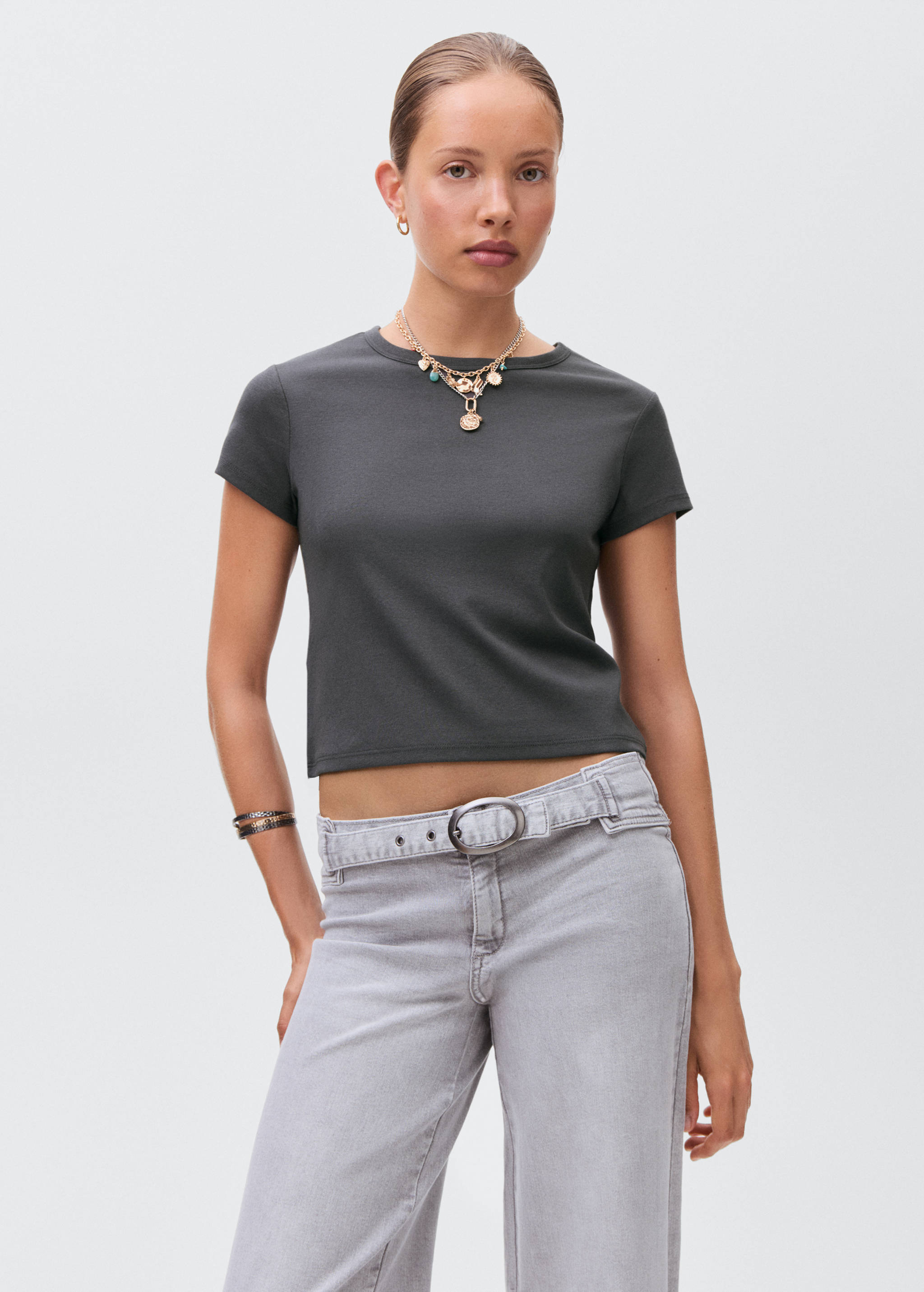 Fitted pamuklu tişört - Orta plan