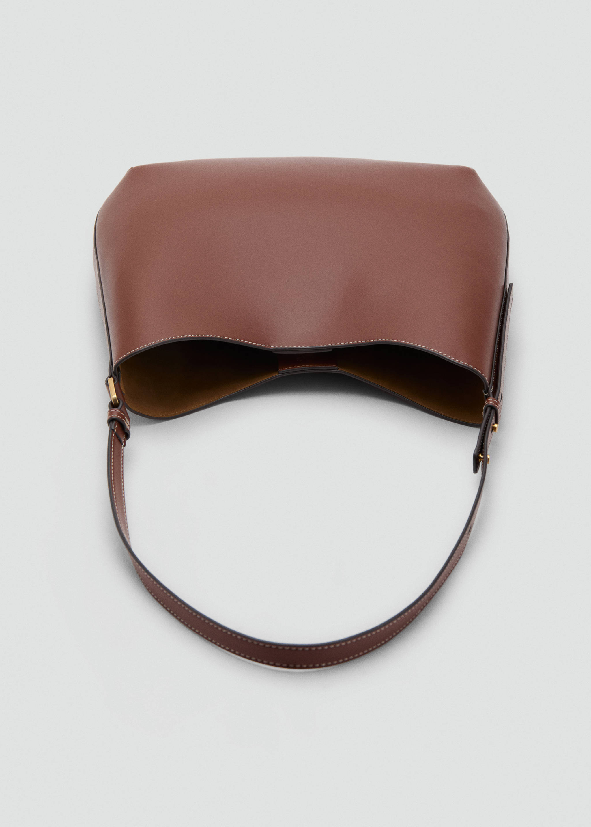 Large oval shoulder bag - Details of the article 3
