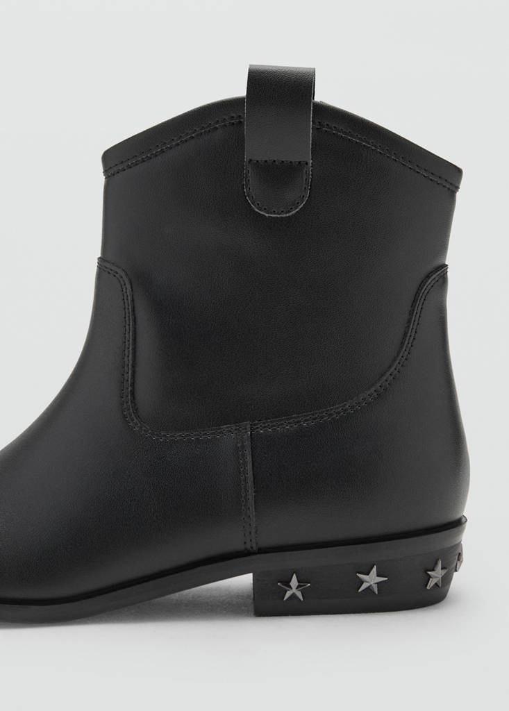 Stud ankle boots — Black